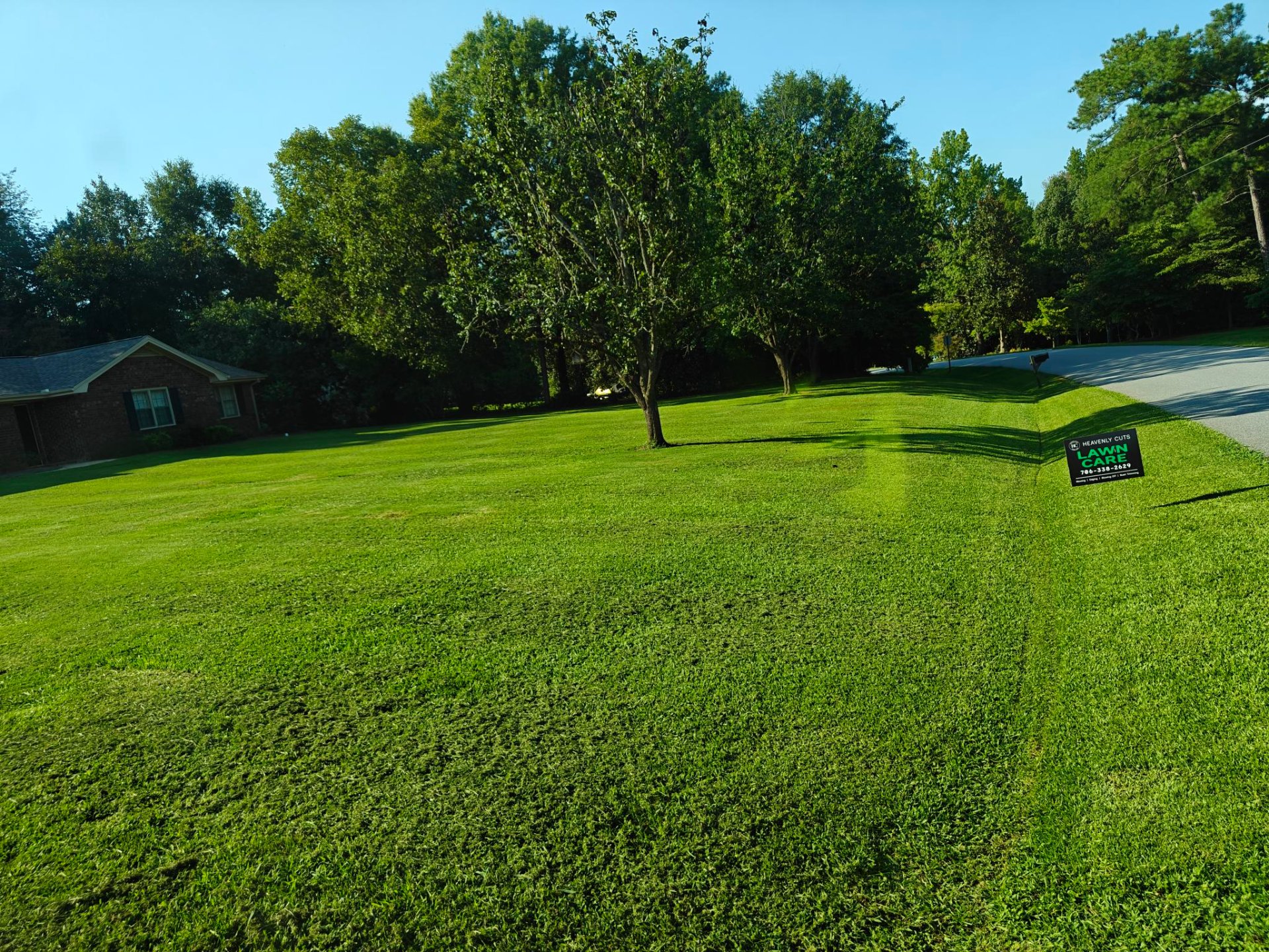Heavenly Cuts Lawn Care, Lawn Services in Arnoldsville, GA - photo 1