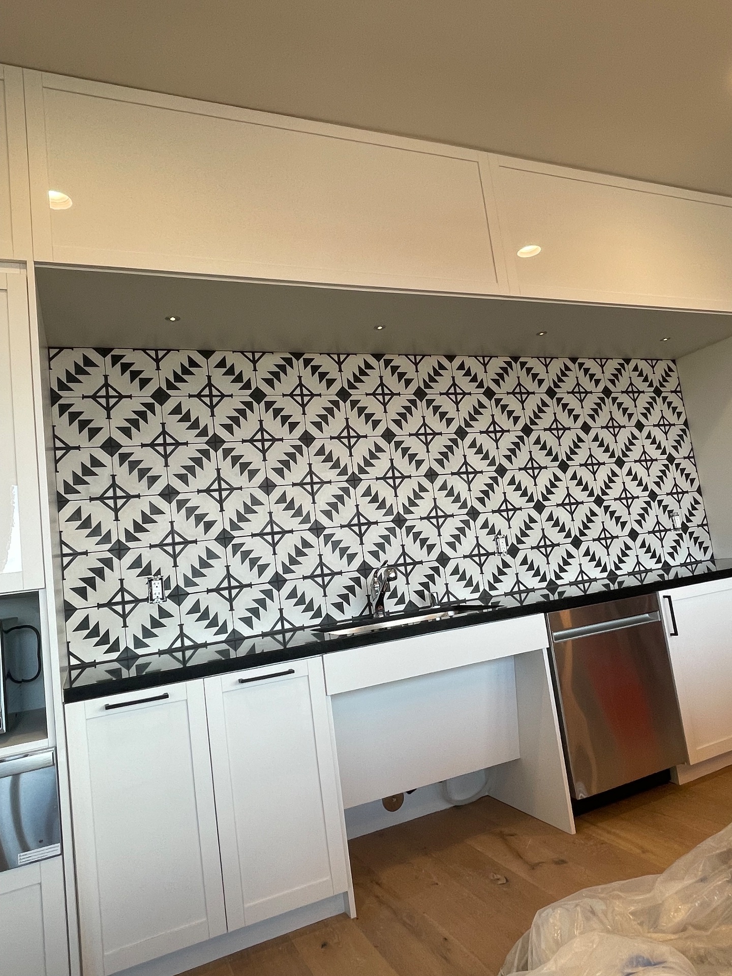 Sozo Flooring and Tile, Floor Installation or Replacement in North Highlands, CA - photo 4