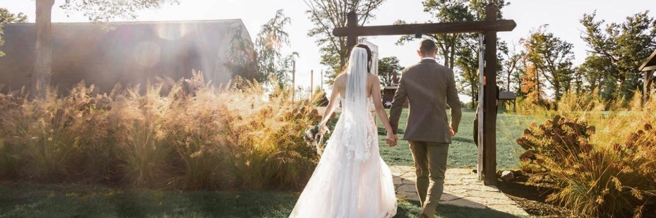 Whispering Oaks Venue cover photo