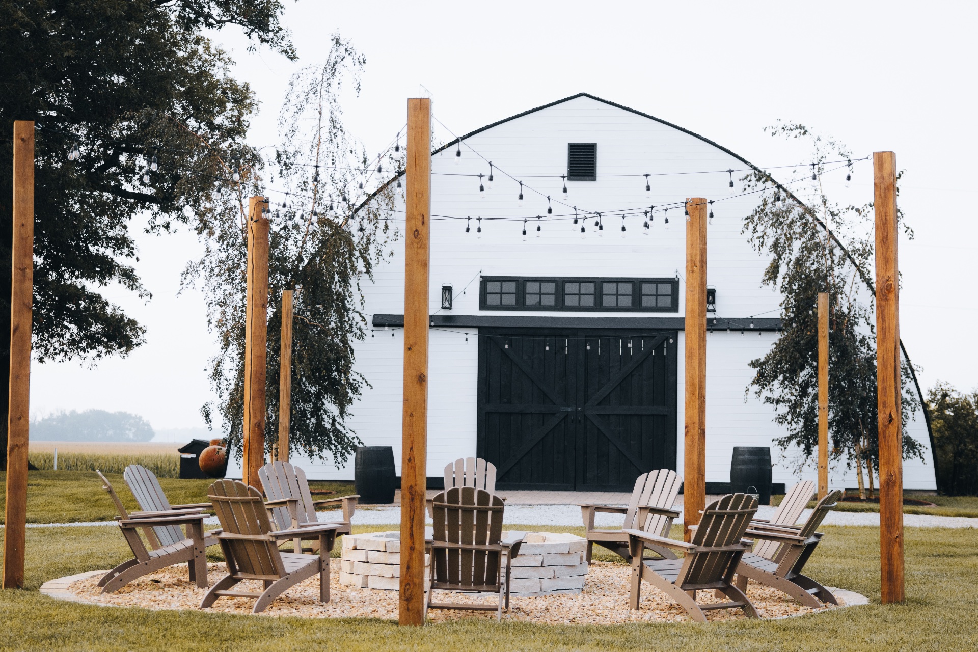 Whispering Oaks Venue, Wedding and Event Venue Rental in Demotte, IN - photo 5