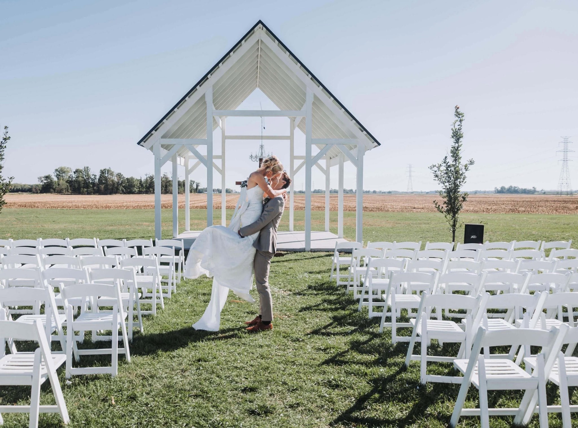 Whispering Oaks Venue, Wedding and Event Venue Rental in Demotte, IN - photo 6