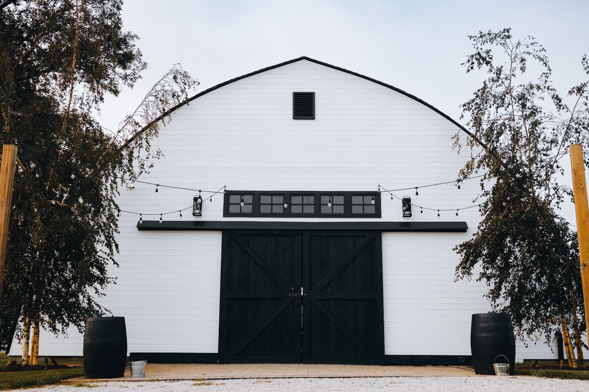 Whispering Oaks Venue, Wedding and Event Venue Rental in Demotte, IN - photo 3