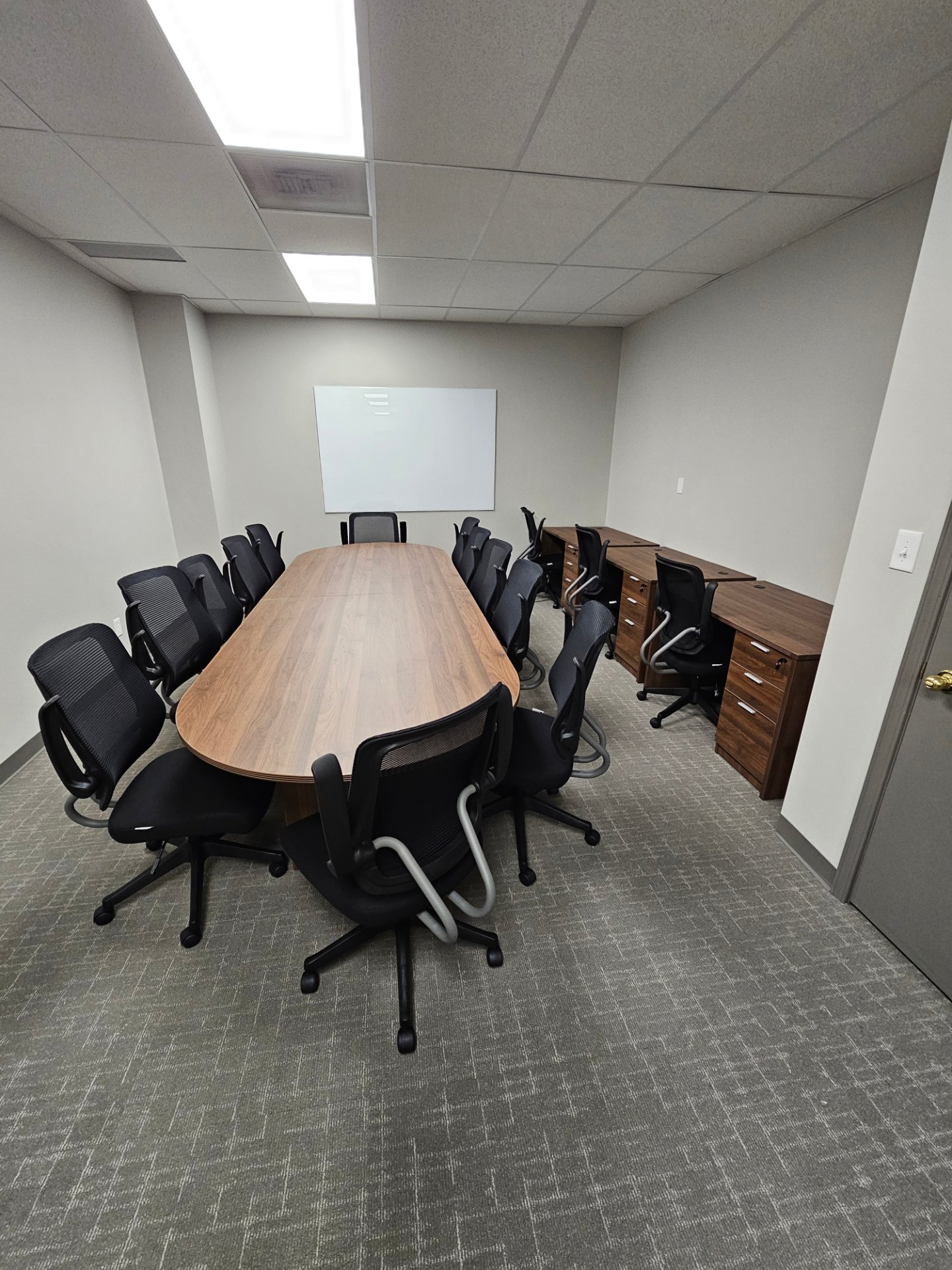 Smart Buy Office Furniture, Office Equipment in Austin, TX - photo 4