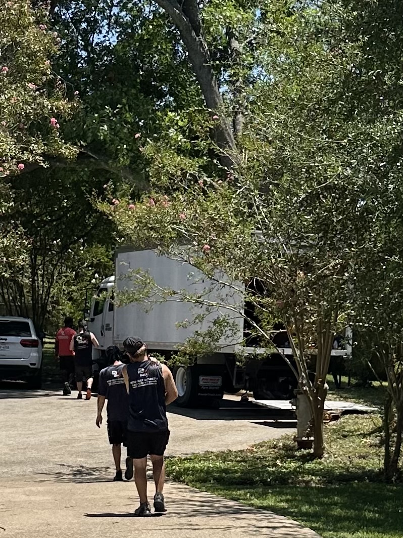 In & Out No Doubt Moving, Furniture Delivery in Mabank, TX - photo 1