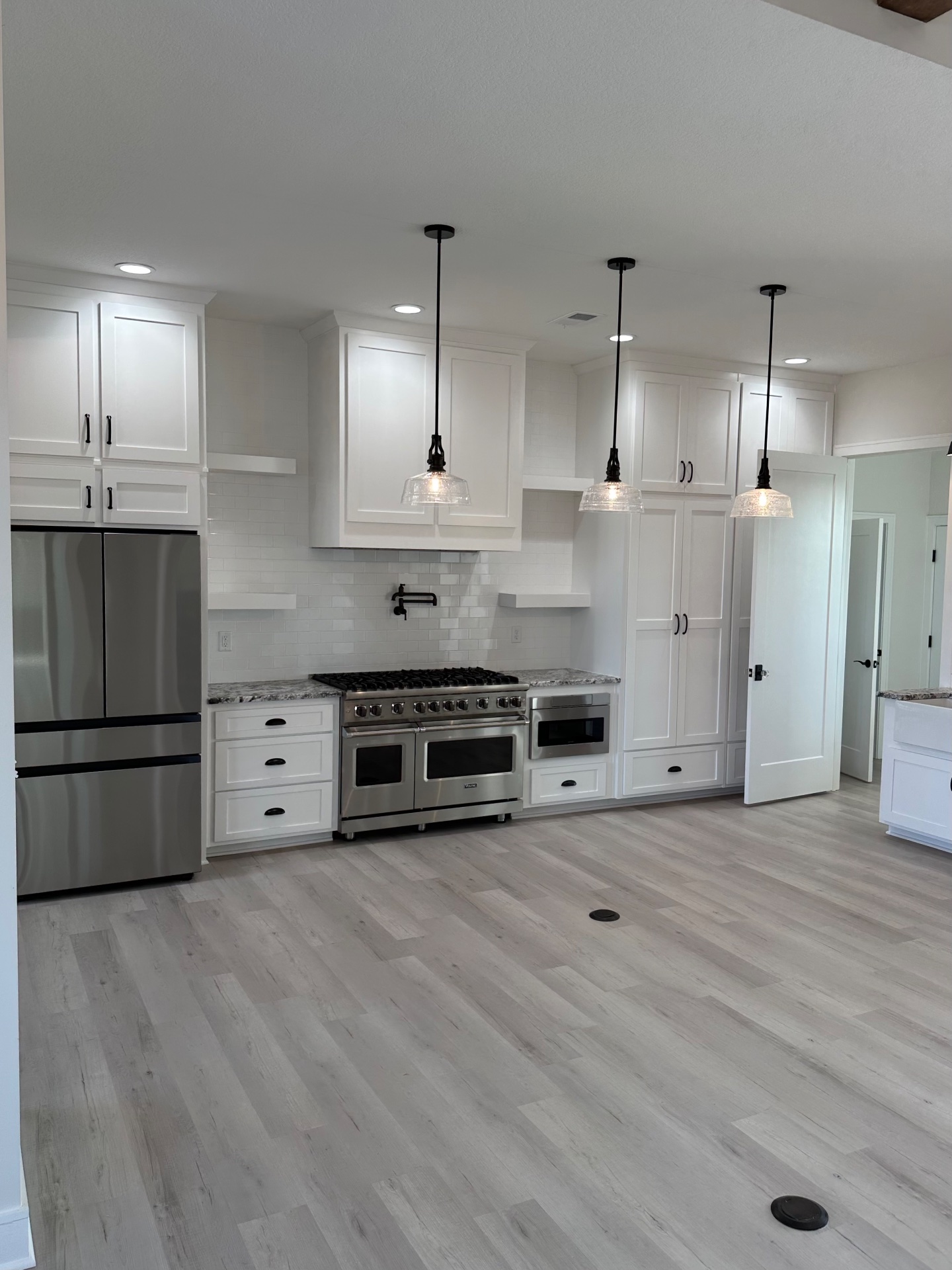 Albin Painting and Contracting, Cabinet Painting in Oak Grove, MO - photo 1
