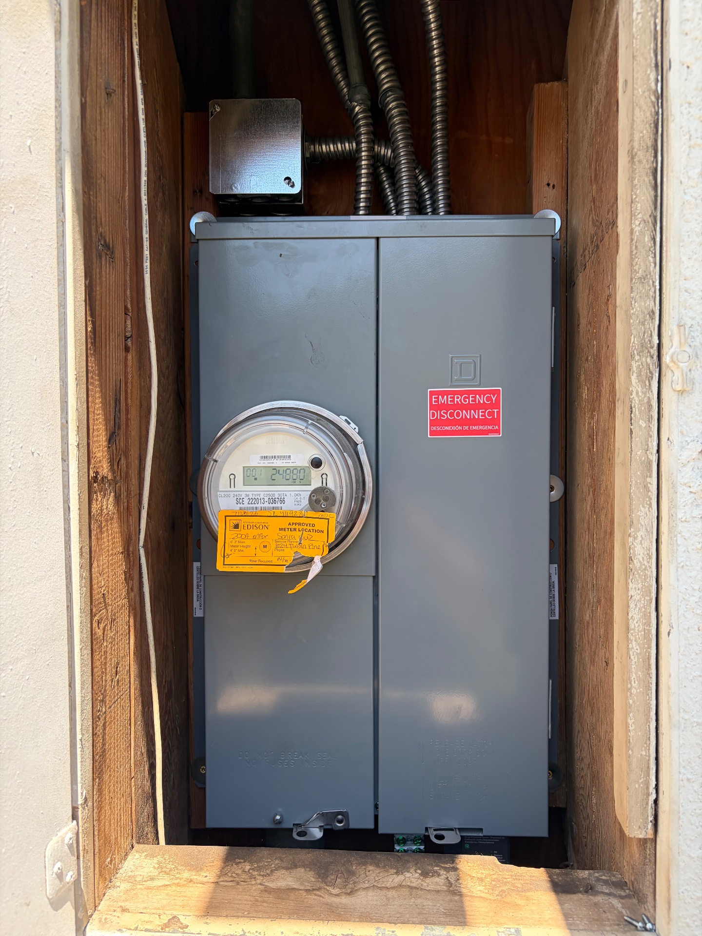 MVE Electric c-10 #1151112, Electrical and Wiring Repair in Ontario , CA - photo 1