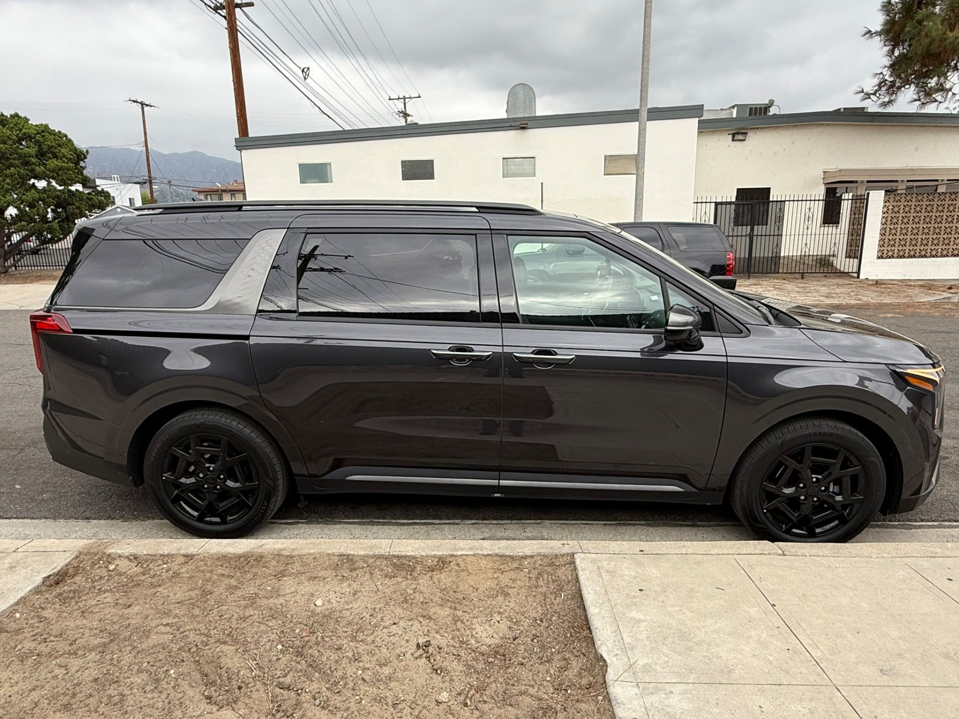 Arkwood Transportation, Limousine and Chauffeur Services in San Gabriel, CA - photo 3