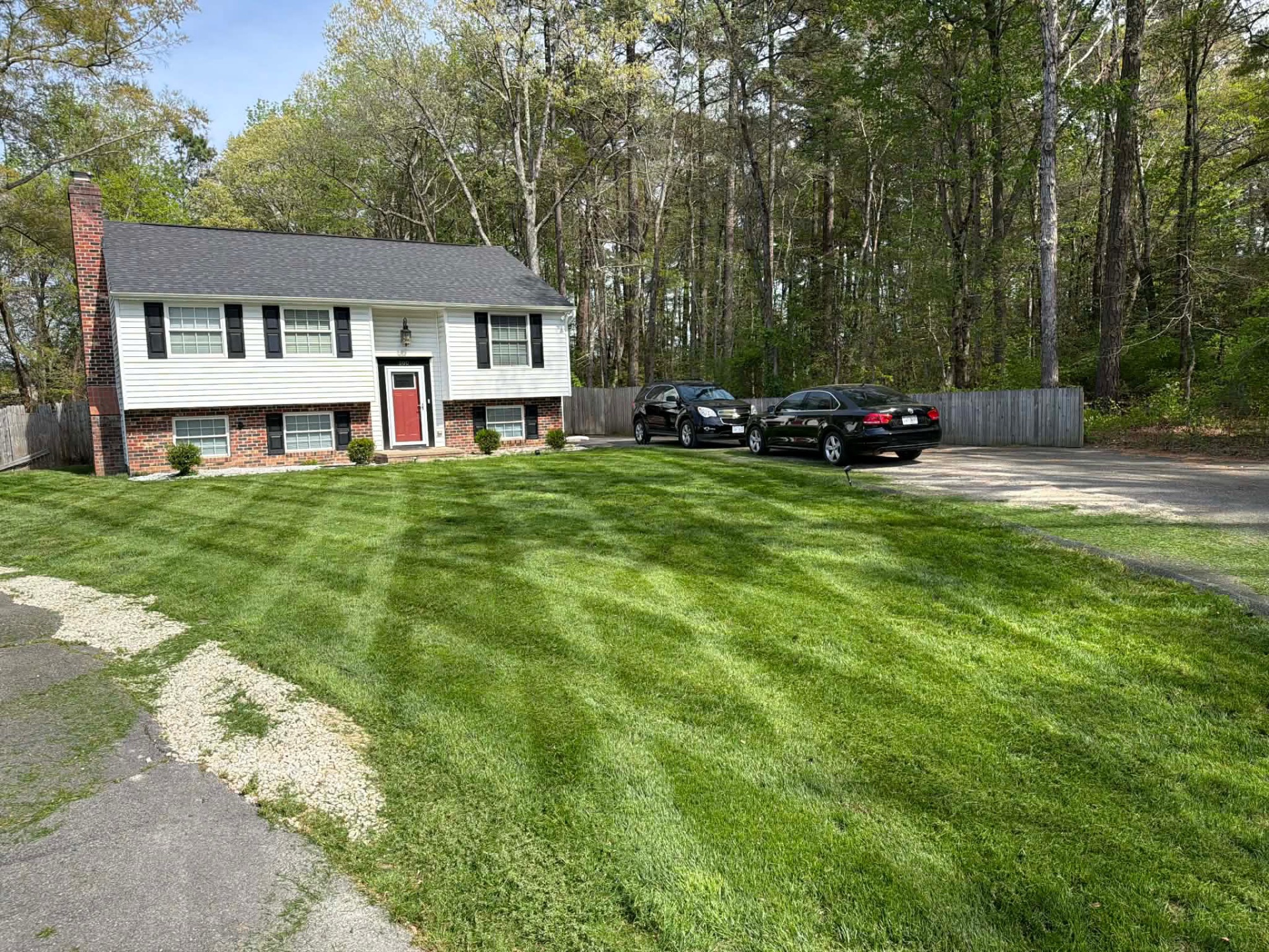 Liberty Lawn Care, Fence and Gate Installation in Mechanicsville, VA - photo 3