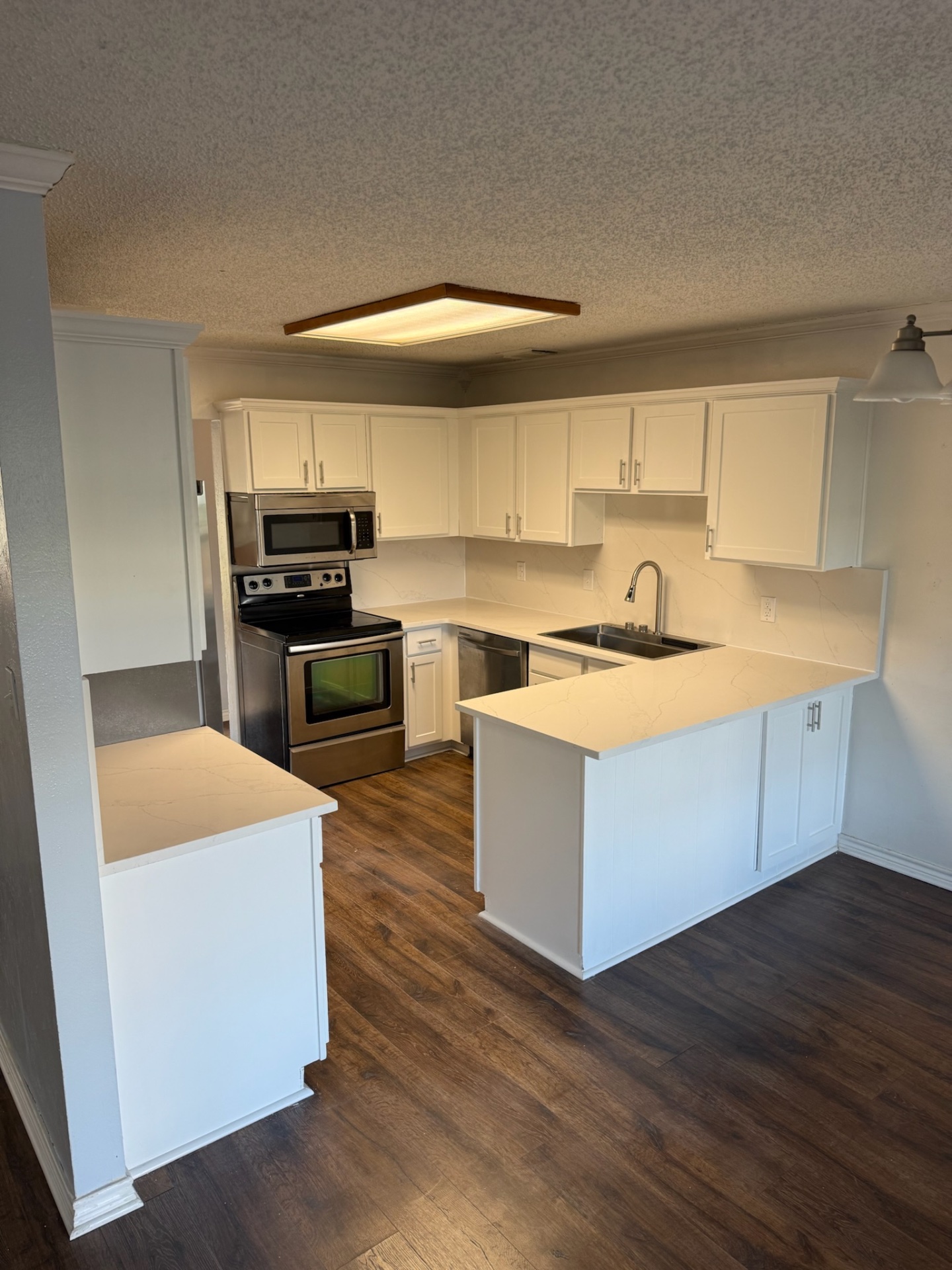 Dye Renovations, Picture Hanging and Art Installation in St. Hedwig, TX - photo 7