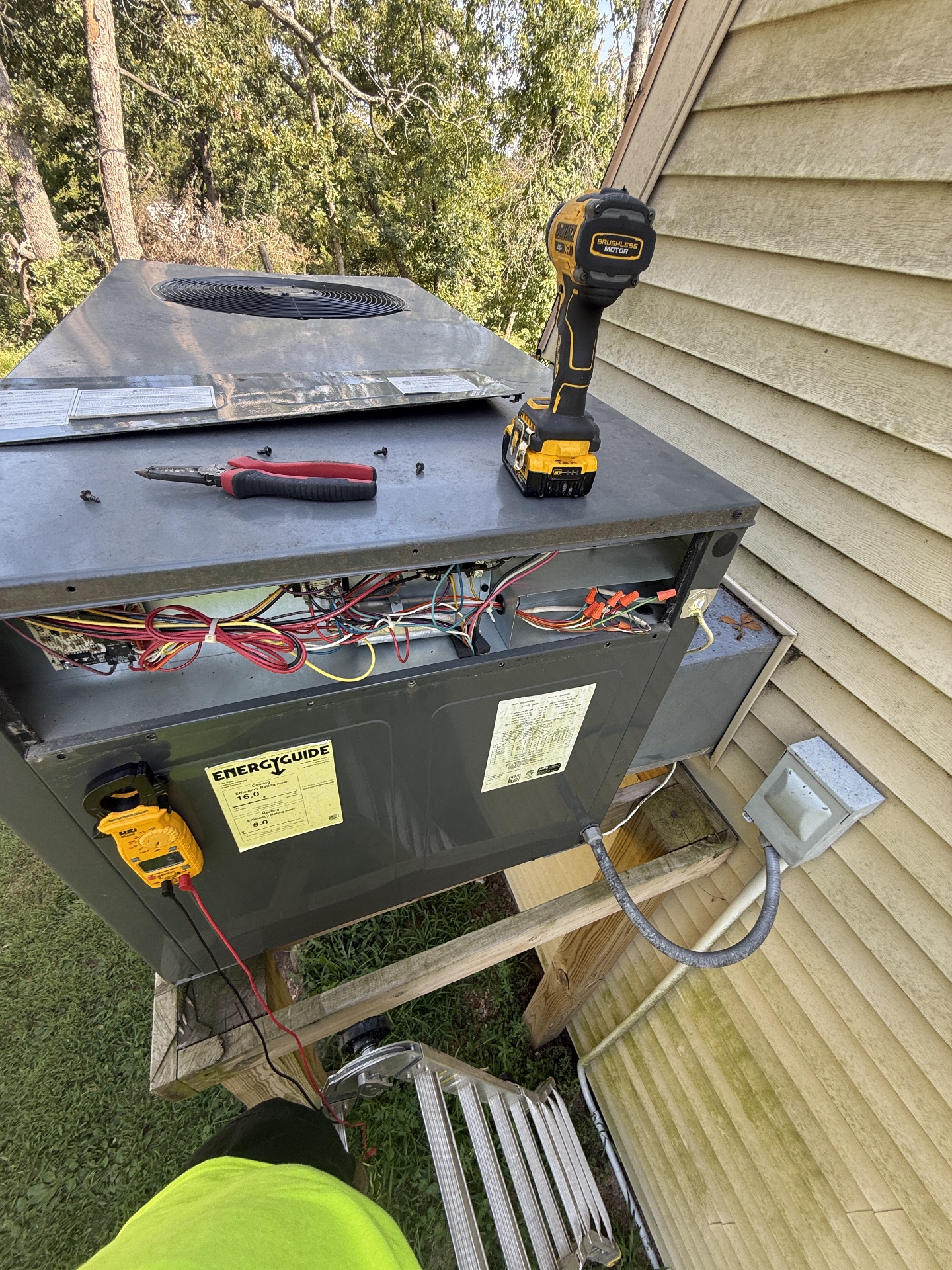 2J’s Heating and Cooling, Central Air Conditioning Installation or Replacement in Warsaw, MO - photo 5