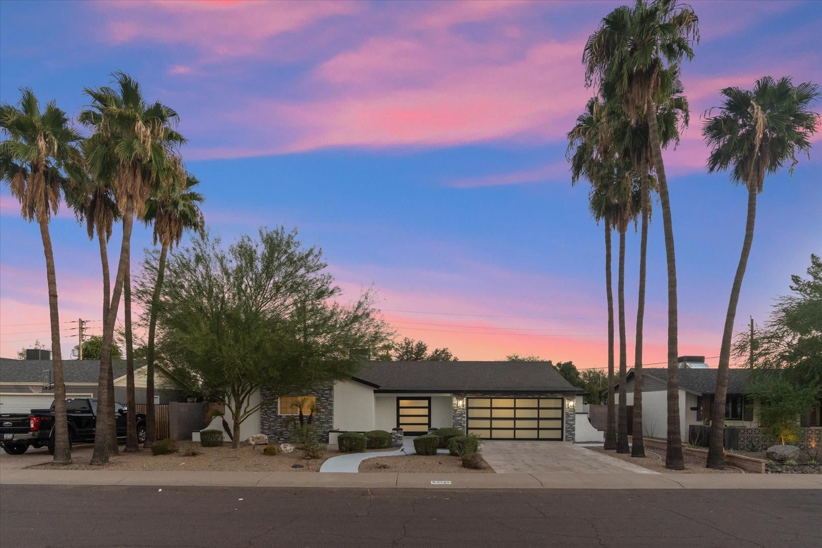 The Grandon Group, Luxury Real Estate Agents in Cave Creek, AZ - photo 3