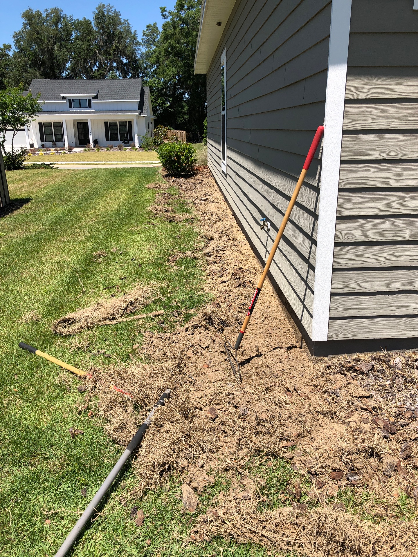 Olmos Lawn Services LLC, Lawn Mowing and Trimming in Gainesville, FL - photo 5