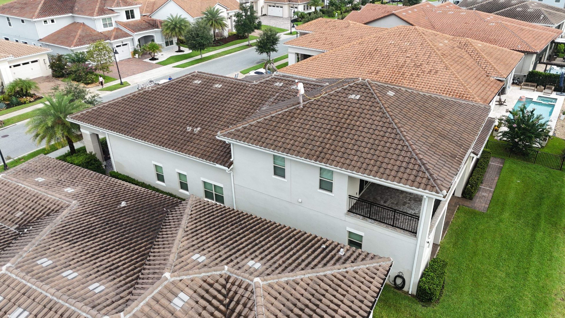 Florida Roof Cleaning, Commercial Pressure Washing in Palm City, FL - photo 3