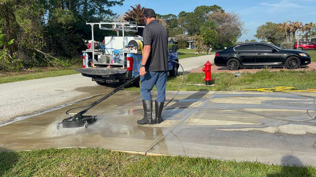 Florida Roof Cleaning, Commercial Pressure Washing in Palm City, FL - photo 4