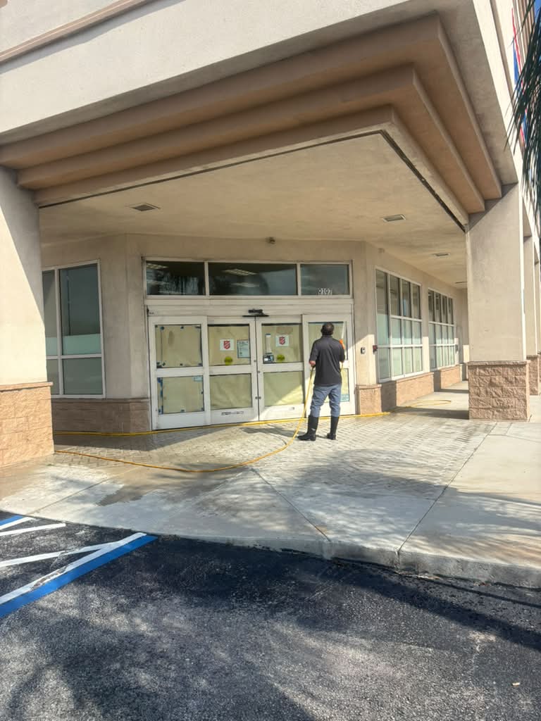 Florida Roof Cleaning, Commercial Pressure Washing in Palm City, FL - photo 5