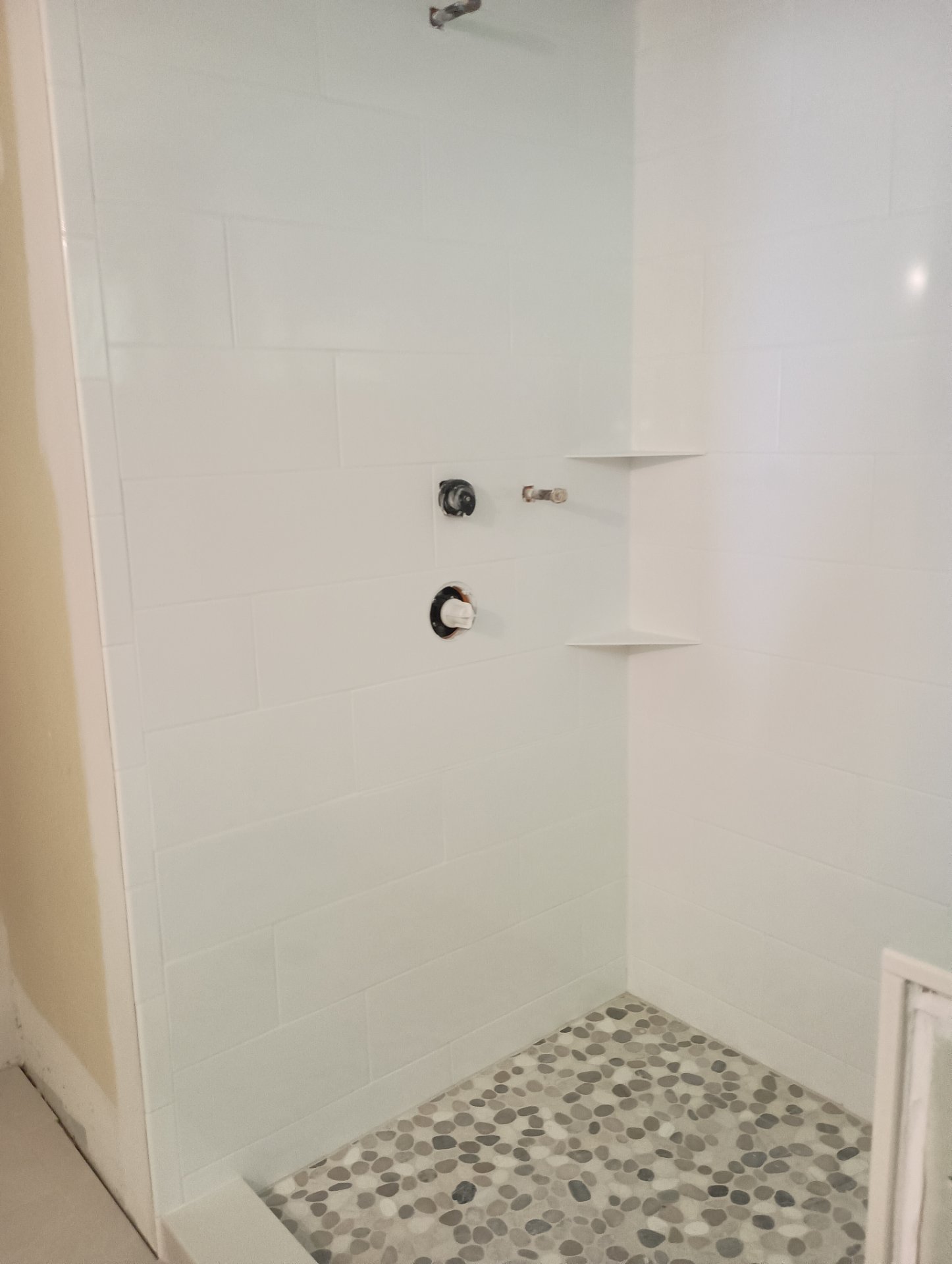 Milanese Tiles and Stone, Floor Installation or Replacement in Lebanon, ME - photo 4