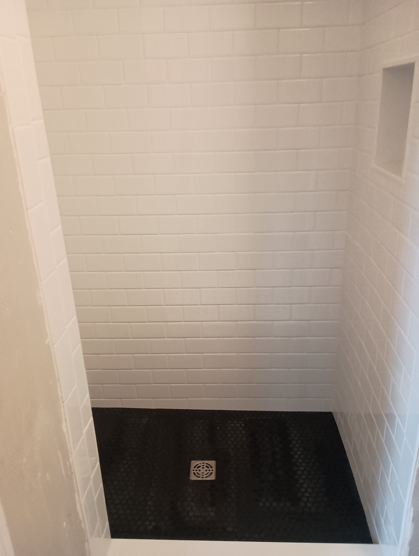 Milanese Tiles and Stone, Floor Installation or Replacement in Lebanon, ME - photo 8