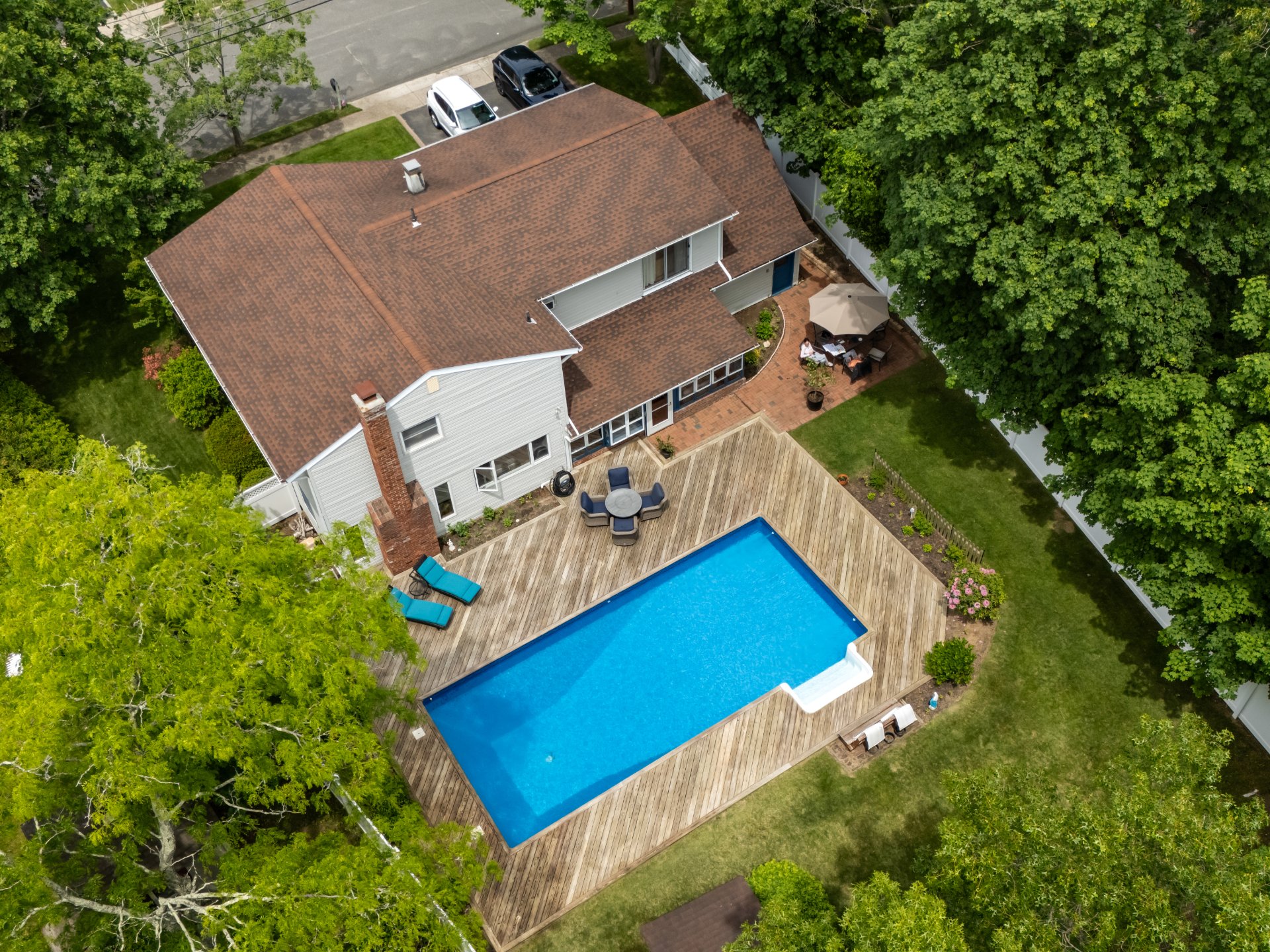 De Los Santos Team- Real Estate, Apartment Agents in North Bellmore, NY - photo 4
