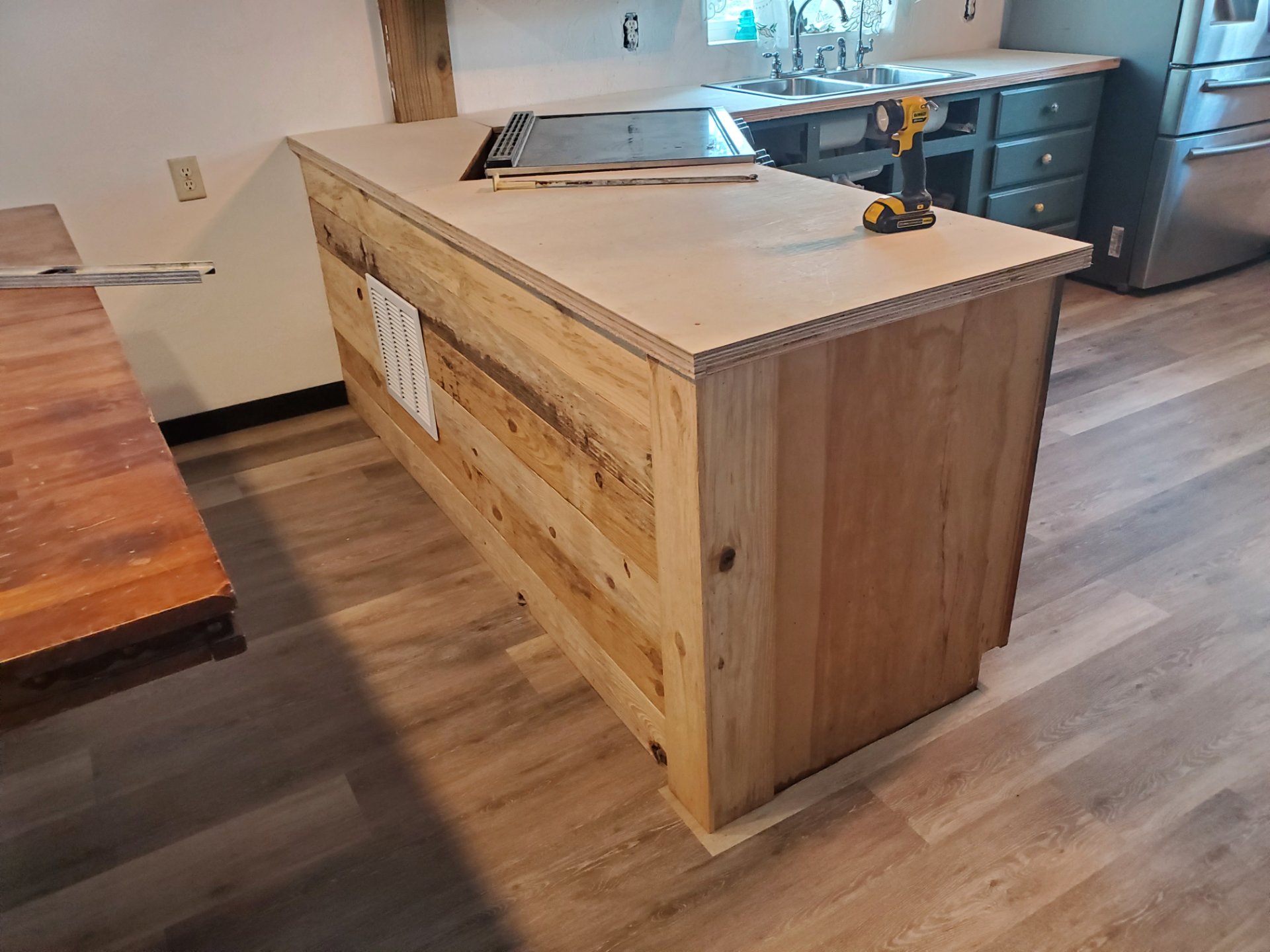 Willing Hands Enterprise LLC, Basement Finishing or Remodeling in Ronks, PA - photo 3