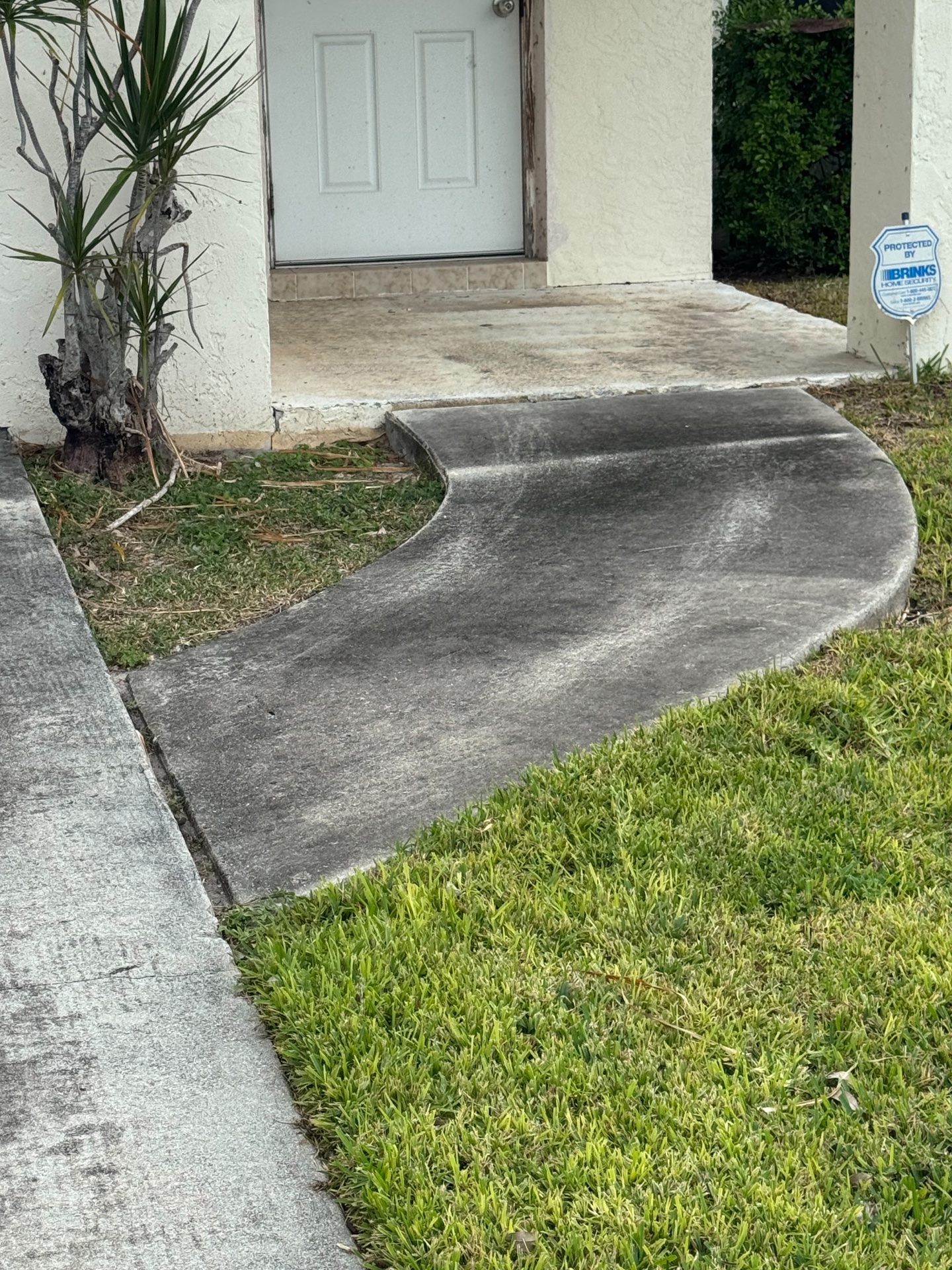 JM Pressure Washing Solutions, Pressure Washing in Lantana, FL - photo 4
