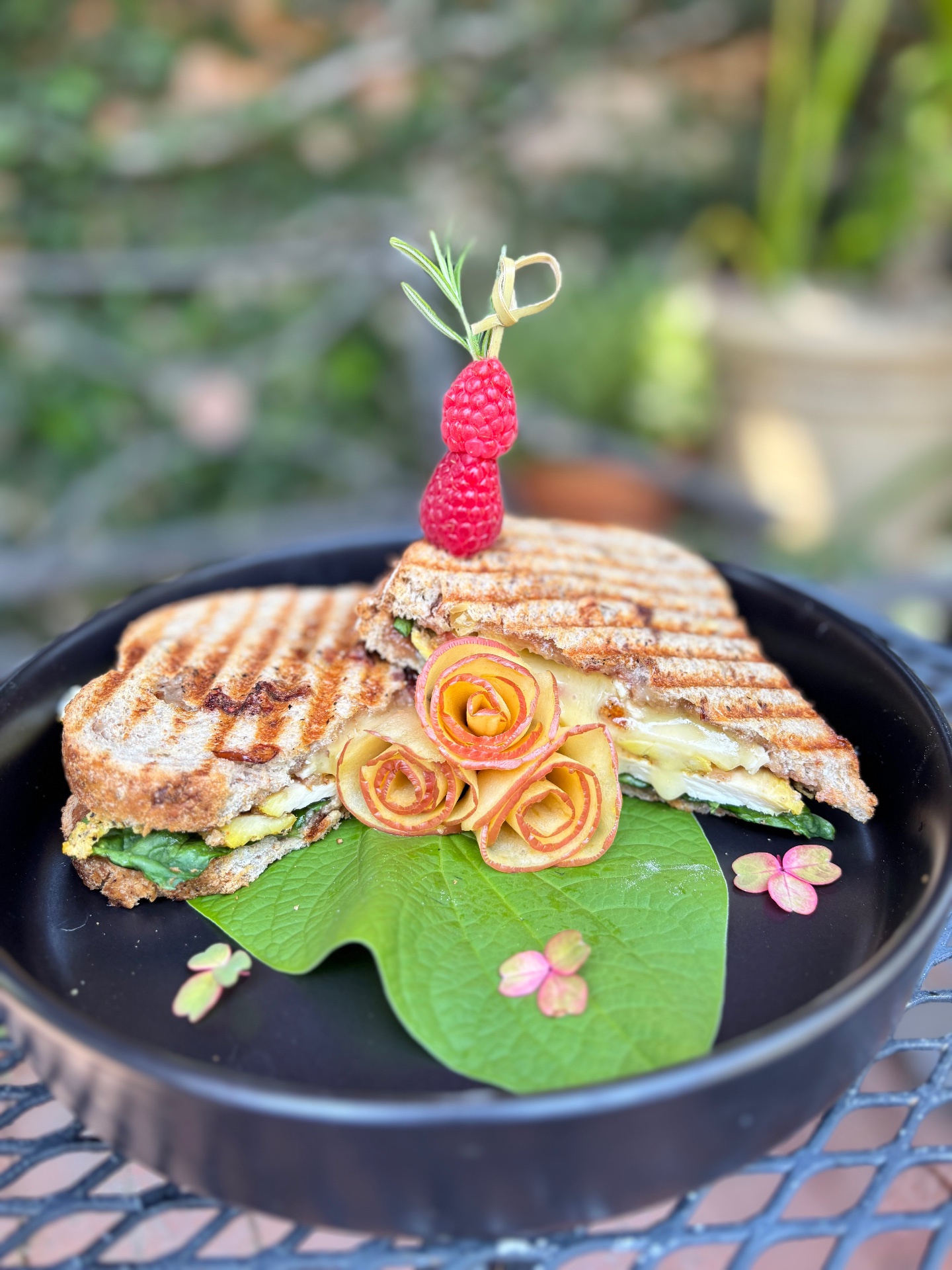 Arctic Hotspot Cafe, Bakery & Catering, Bakeries in Los Angeles, CA - photo 6