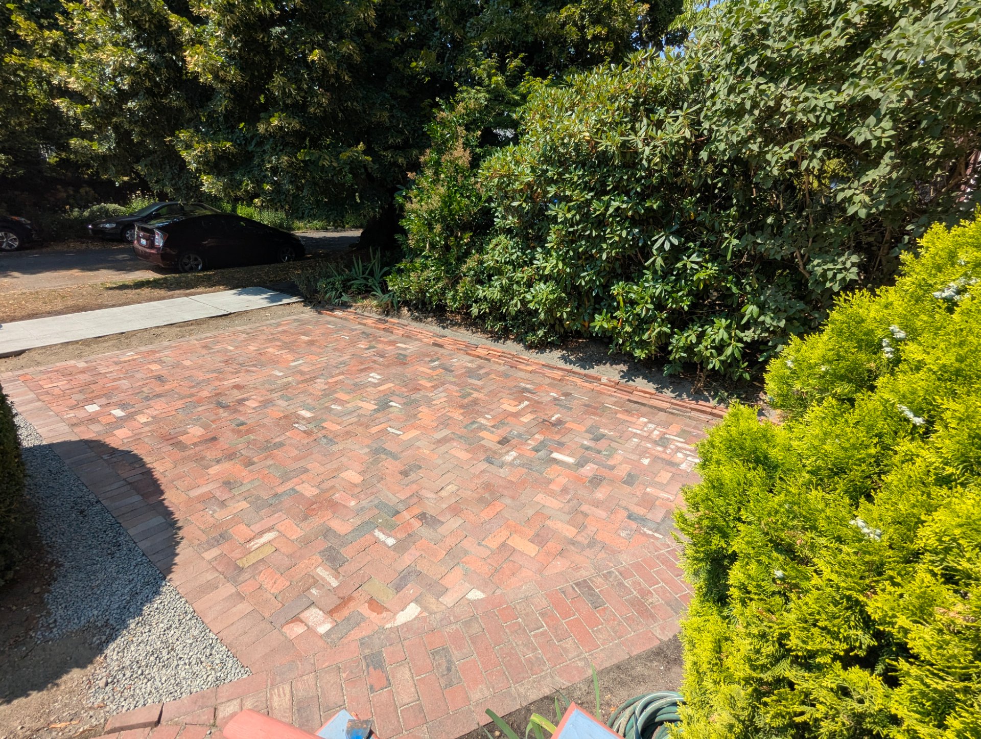 Reid's Lawn & Leaf, Outdoor Landscaping and Design in Seattle, WA - photo 1