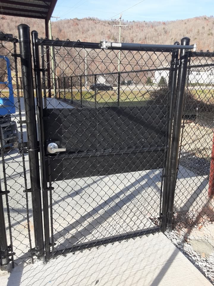 Franklin Fence Incorporated, Fence and Gate Installation in Franklin, NC - photo 5
