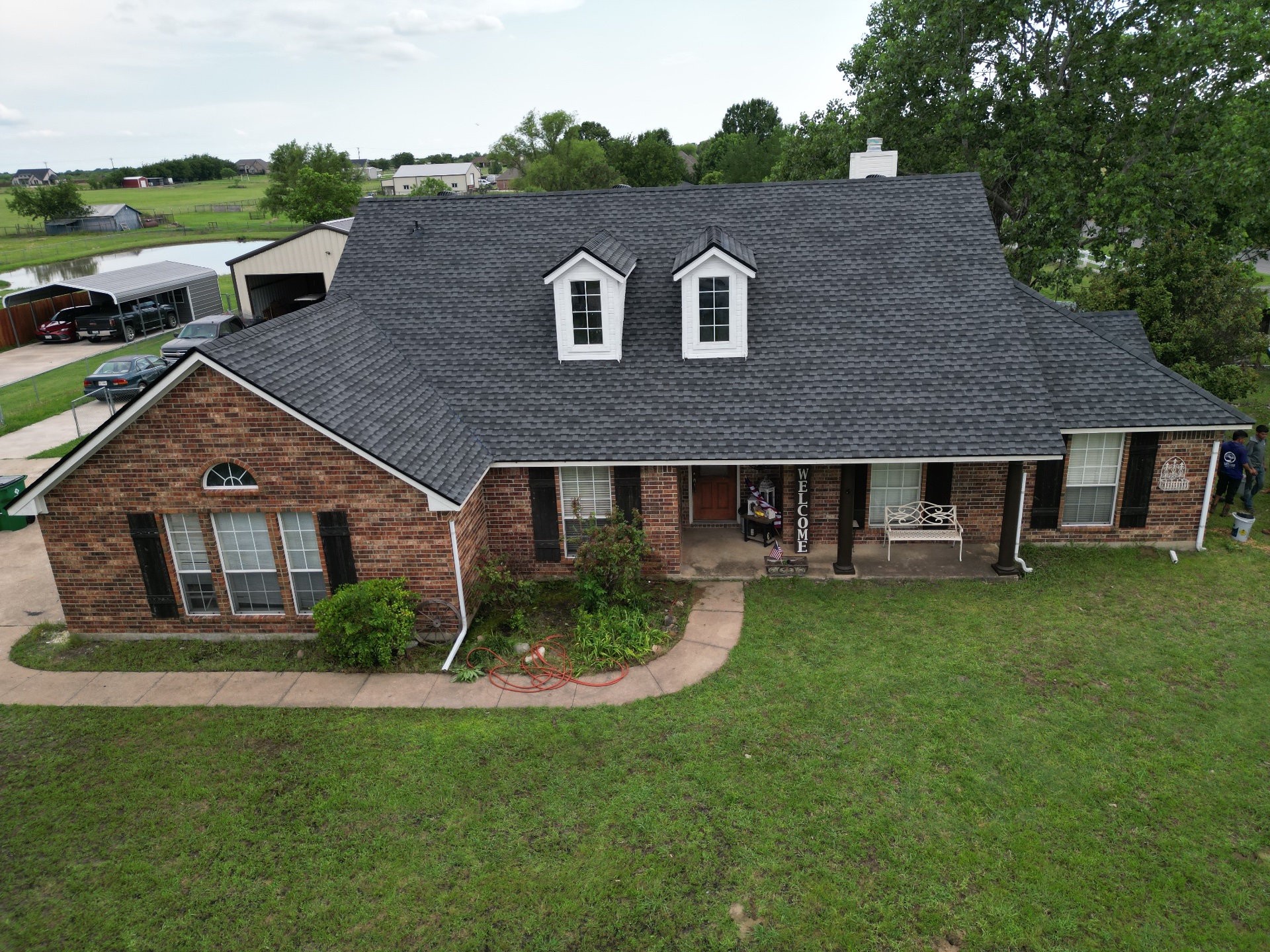 Flying Cow Roofing, Fences & Gates in Farmersville, TX - photo 3