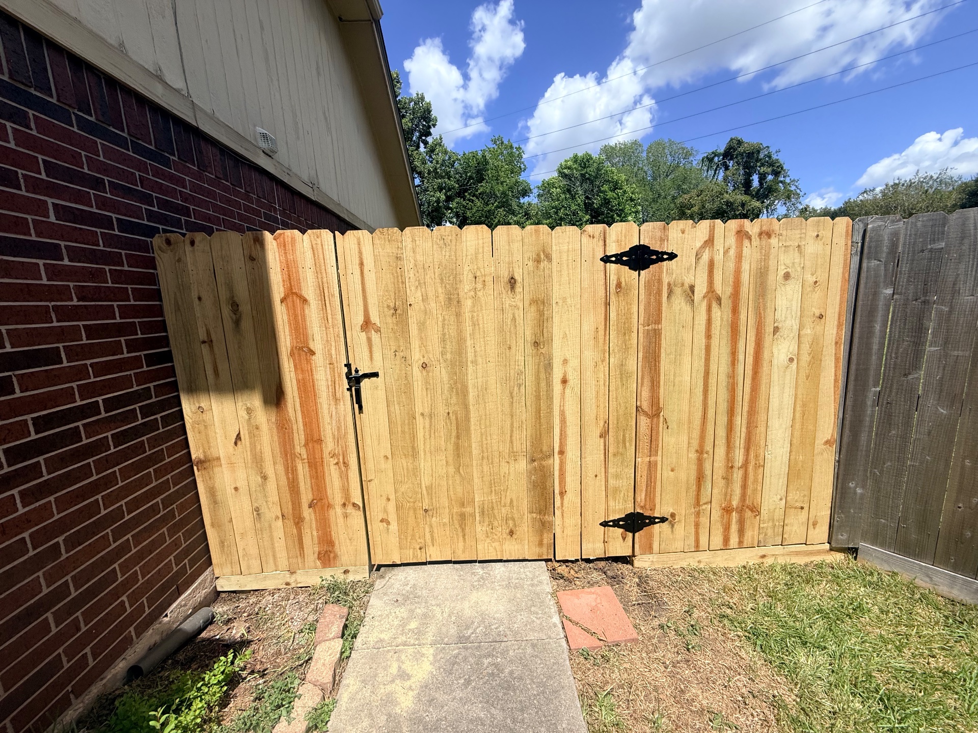 Texas made construction, Roof Installation or Replacement in Houston, TX - photo 1