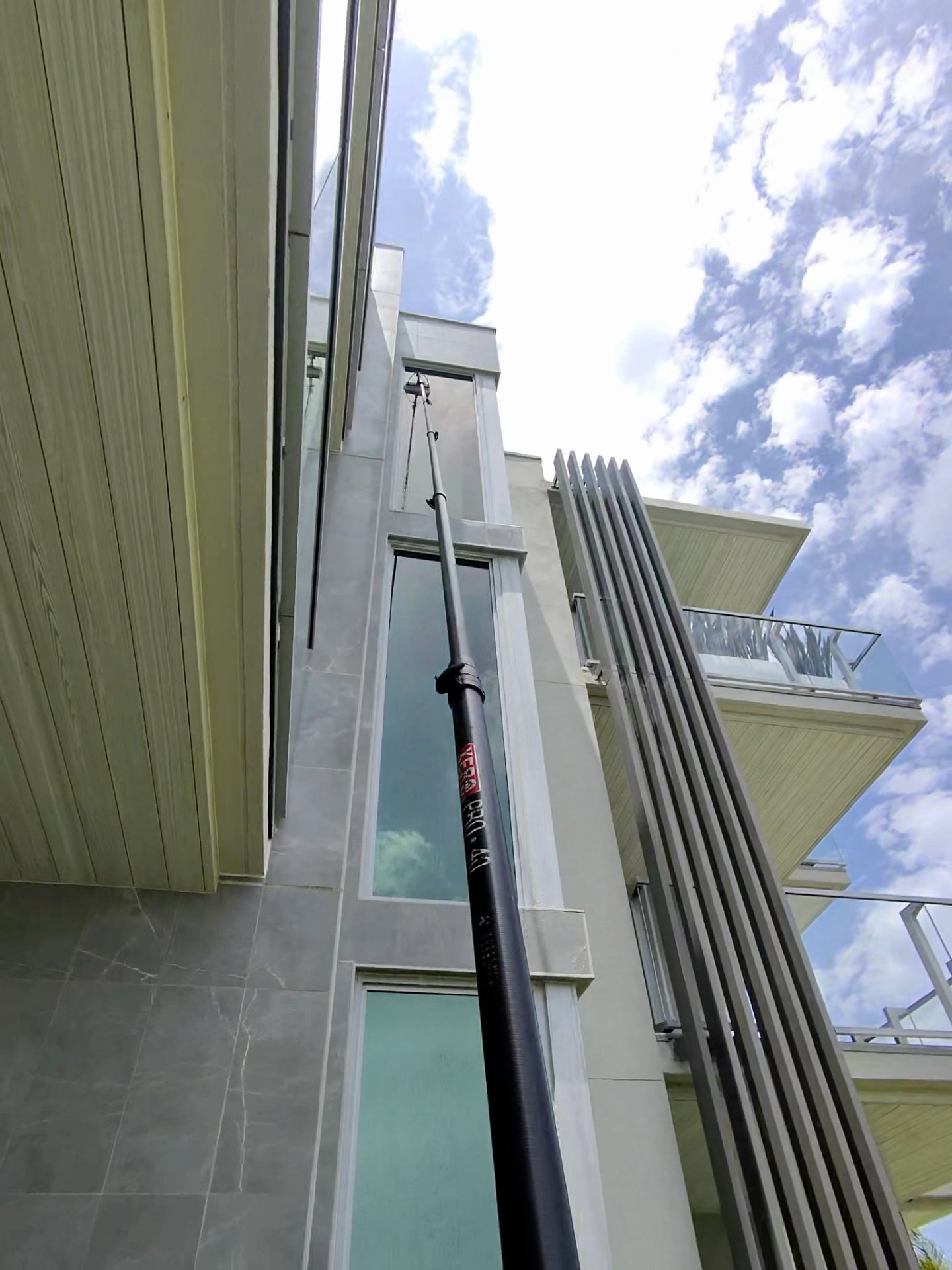 Pro Exterior Window Cleaning and Pressure Cleaning of Palm Beach, Window Cleaning in Stuart, FL - photo 2