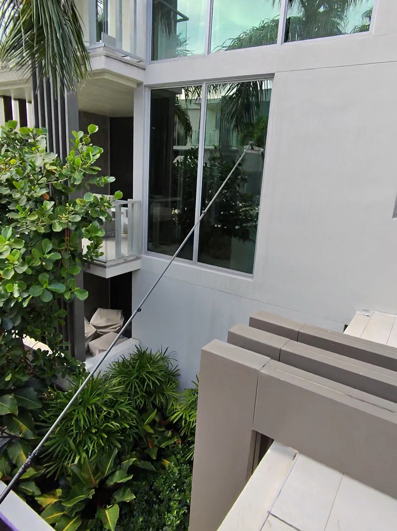 Pro Exterior Window Cleaning and Pressure Cleaning of Palm Beach, Window Cleaning in Stuart, FL - photo 5