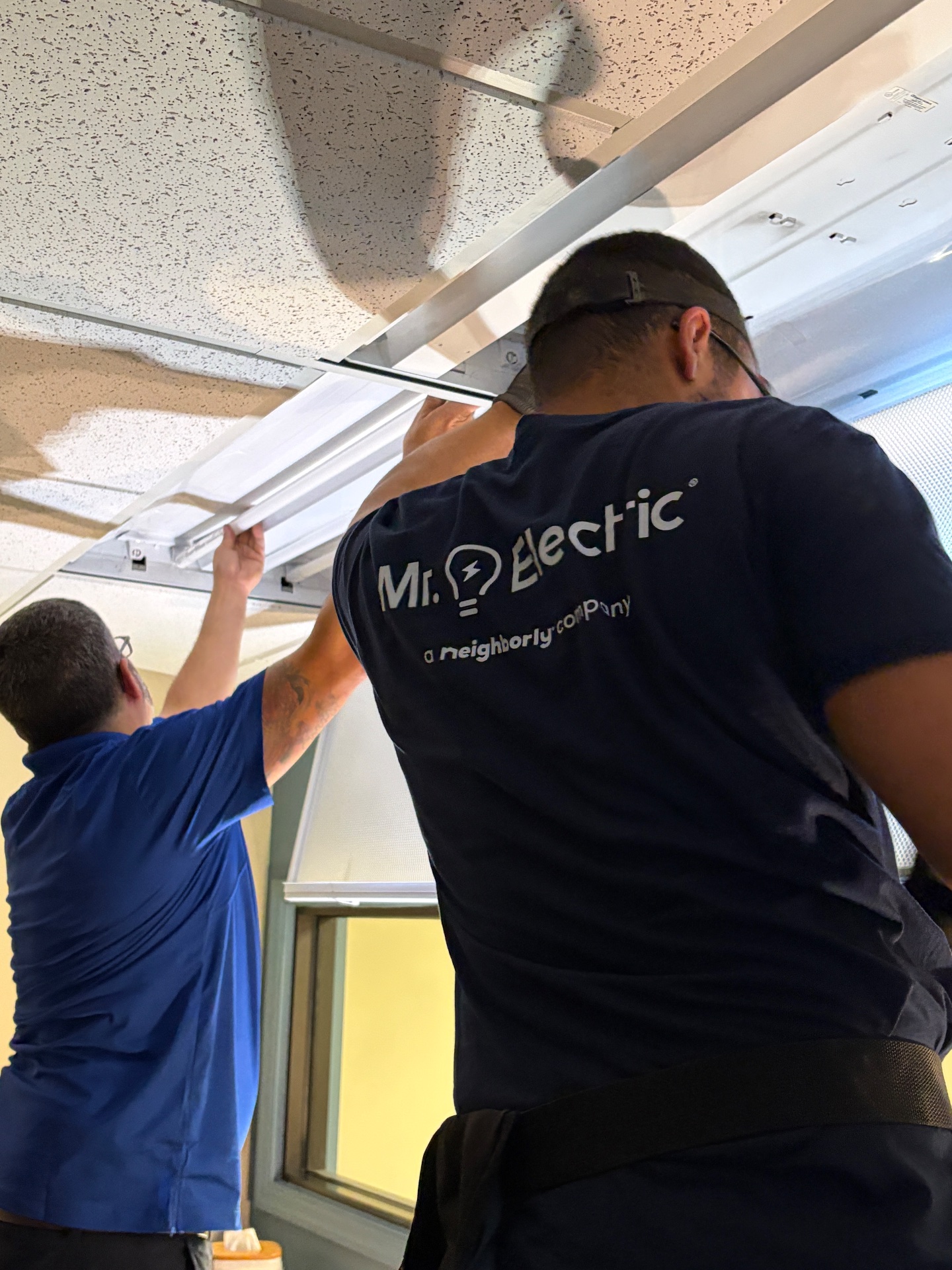 Mr. Electric of Reading, Circuit Breaker Panel or Fuse Box Installation in Wyomissing, PA - photo 4