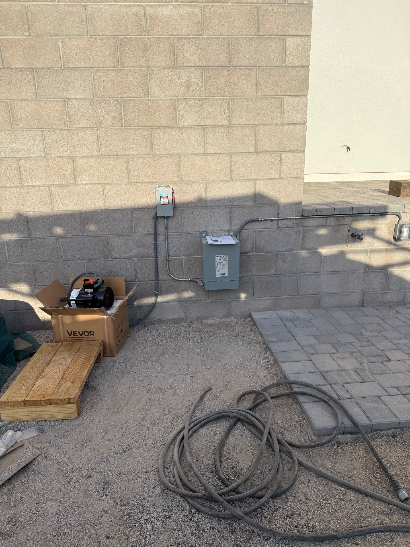 FCO Electric, Electrical and Wiring Repair in Peoria, AZ - photo 1