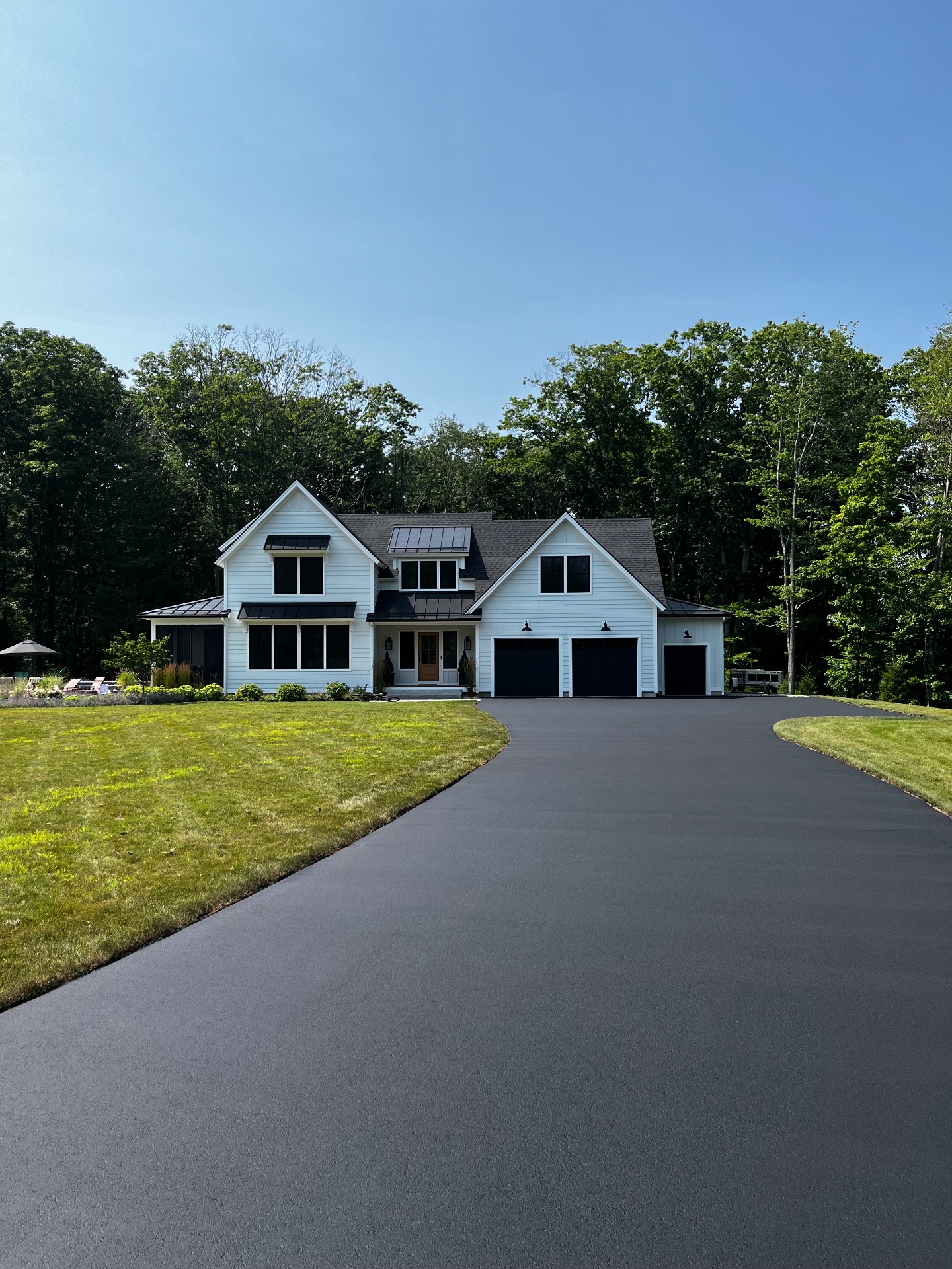 Toothy Sealcoating, Asphalt Installation in South Portland, ME - photo 4