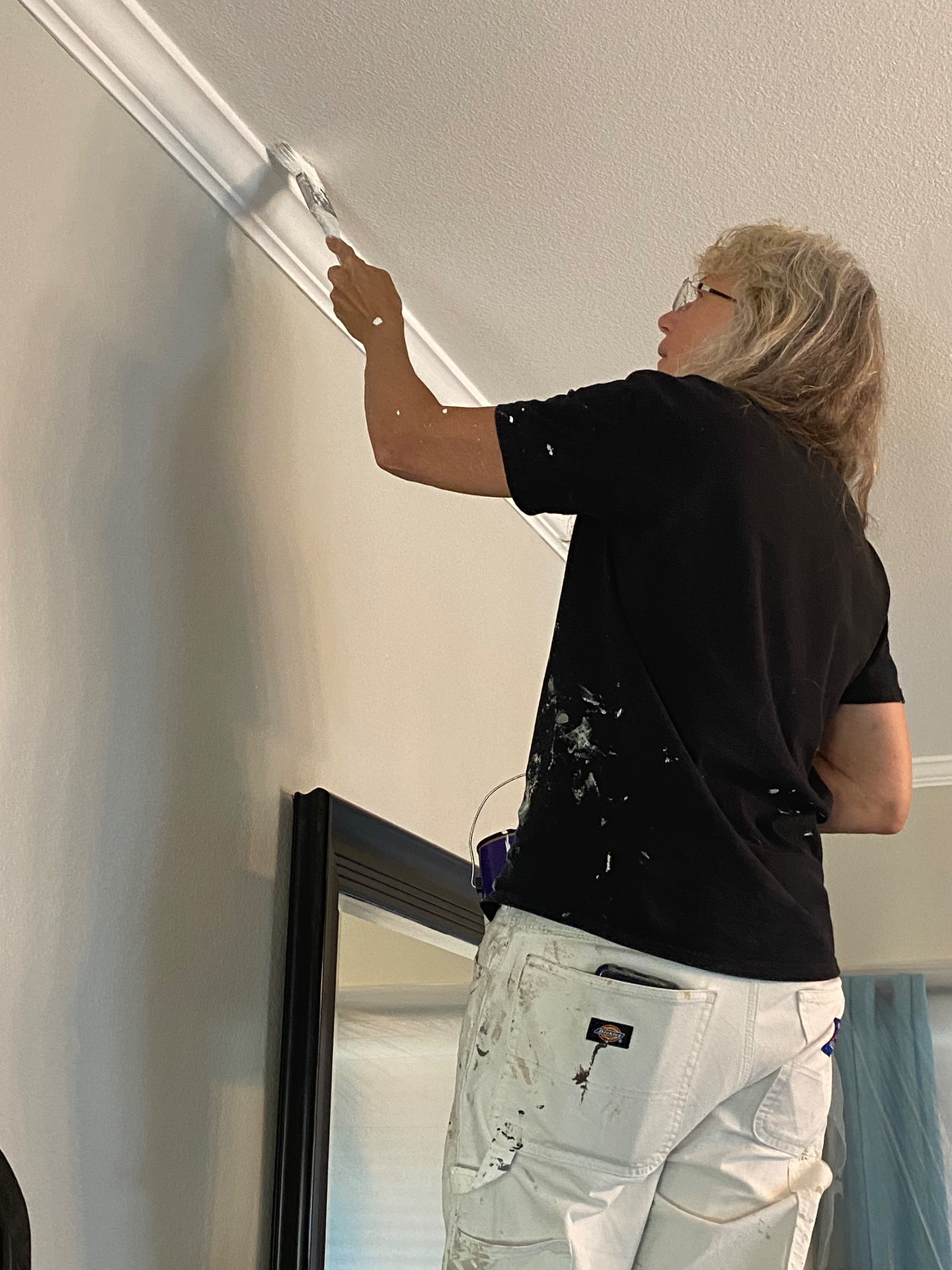 Rooster Painting, Cabinet Painting in Arlington, TX - photo 1