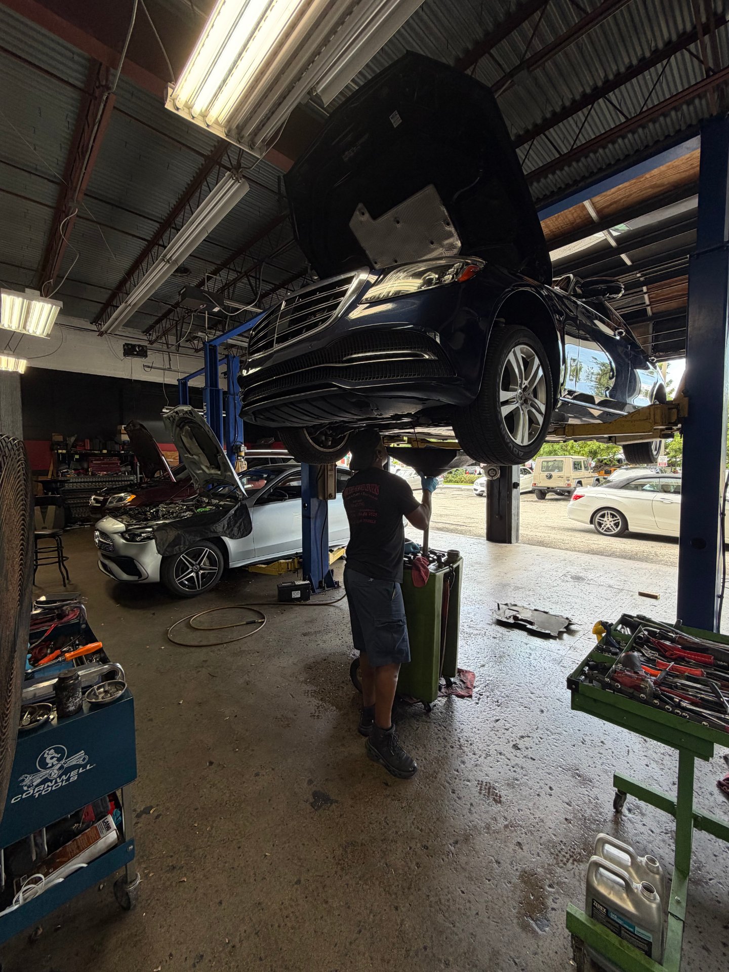 Mercedes Service Centers, Motorsport Vehicle Repairs in Wilton Manors, FL - photo 2