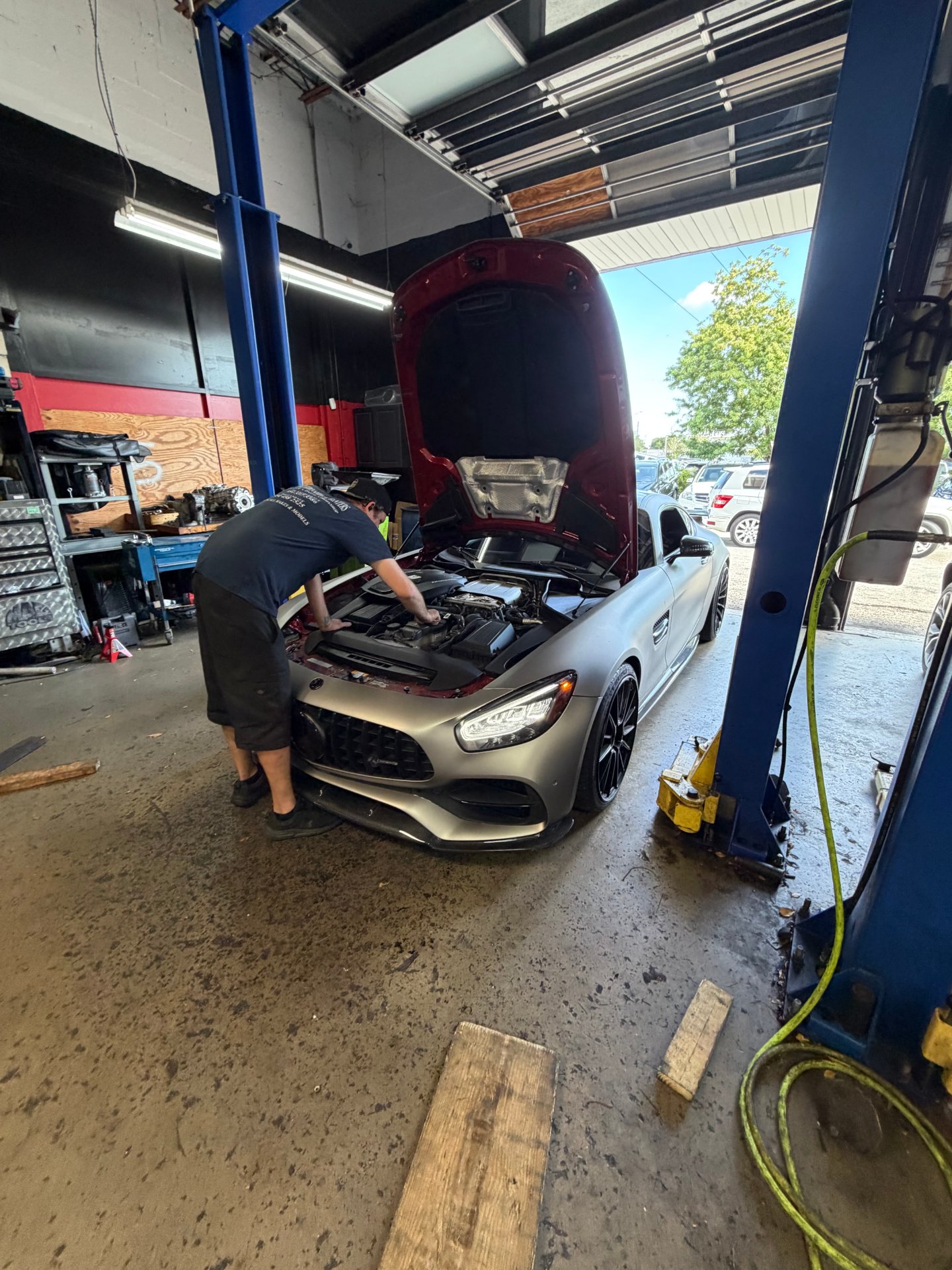 Mercedes Service Centers, Motorsport Vehicle Repairs in Wilton Manors, FL - photo 7