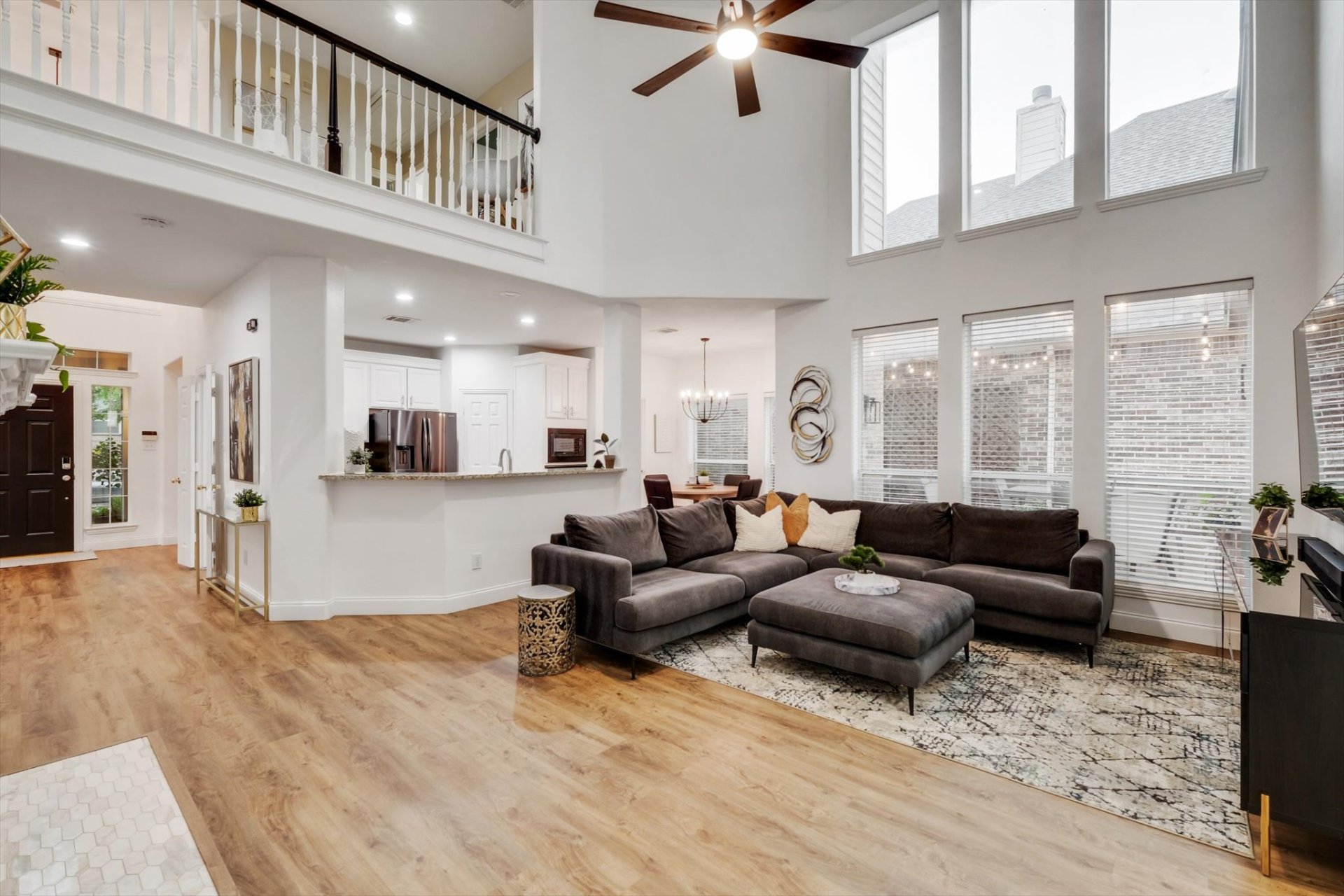 Mendez Group Real Estate, Buyer's Agents in Frisco, TX - photo 4