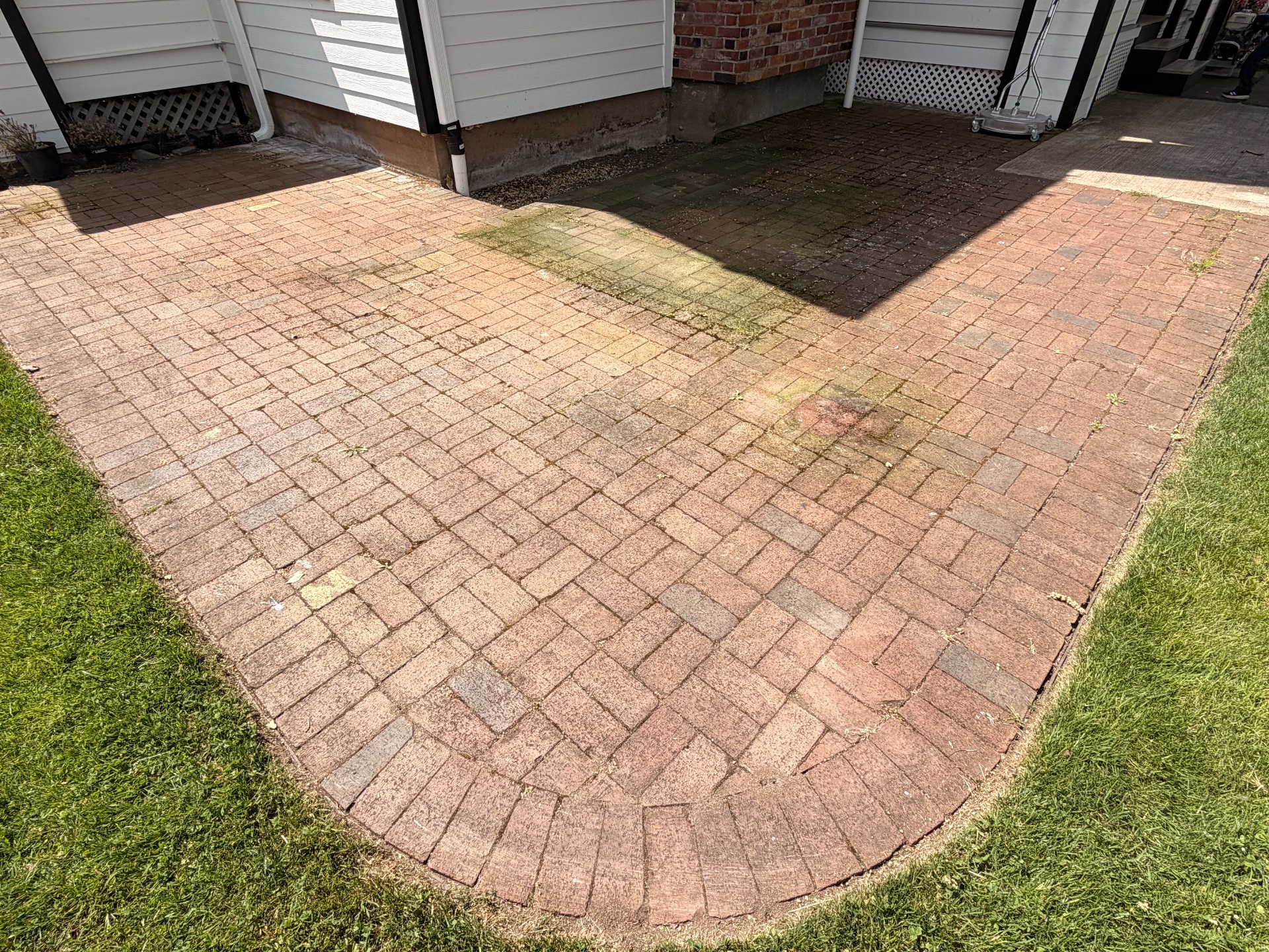 Diadem Pressure, Pressure Washing in Brownsville, OR - photo 2