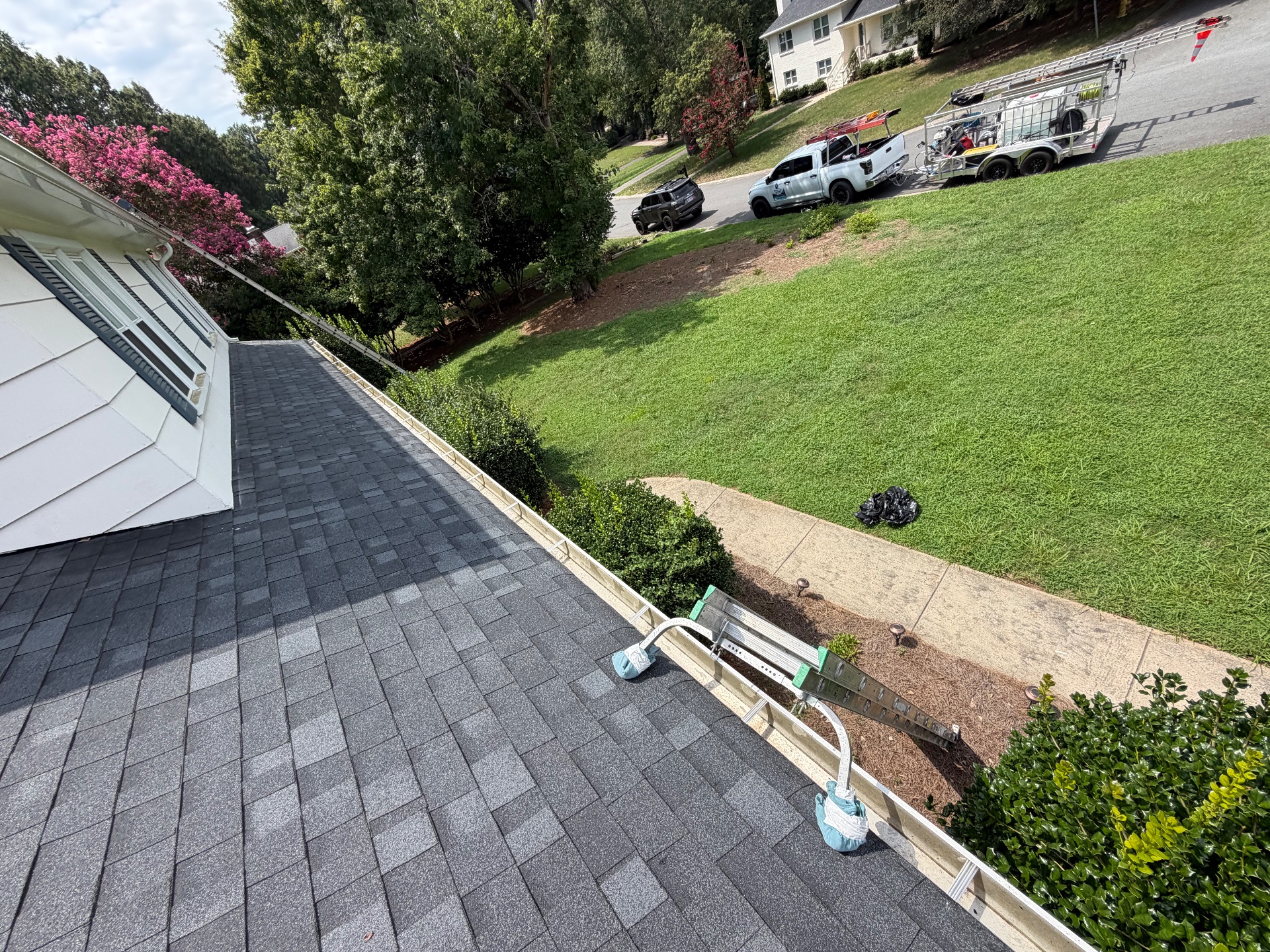 Queen City Shine, Gutter Cleaning in Harrisburg, NC - photo 1