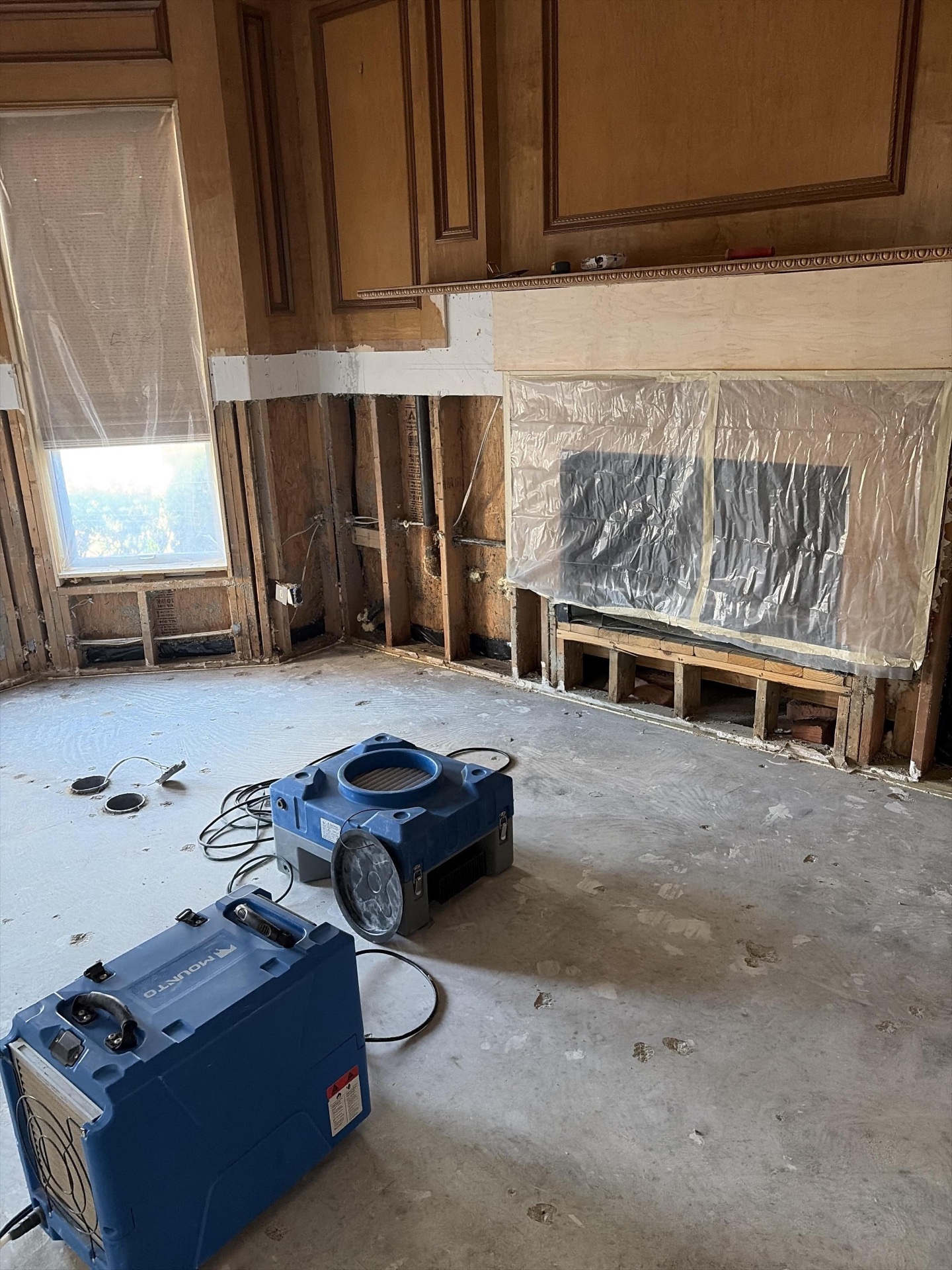 Firewater Damage Restoration, Water Damage Cleanup and Restoration in Garland, TX - photo 8
