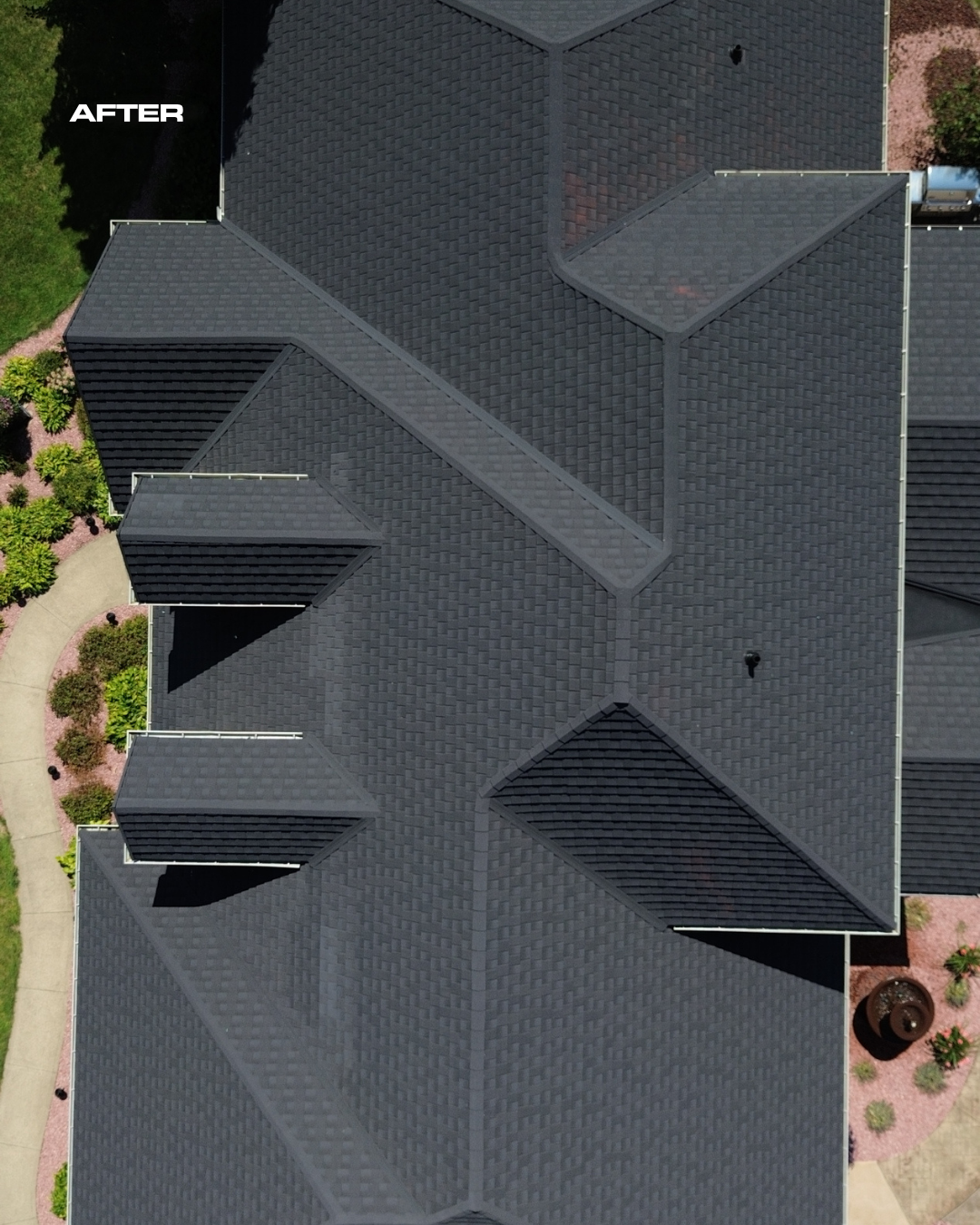 Pally Roofing, Christmas Light Installation in Garrettsville, OH - photo 4