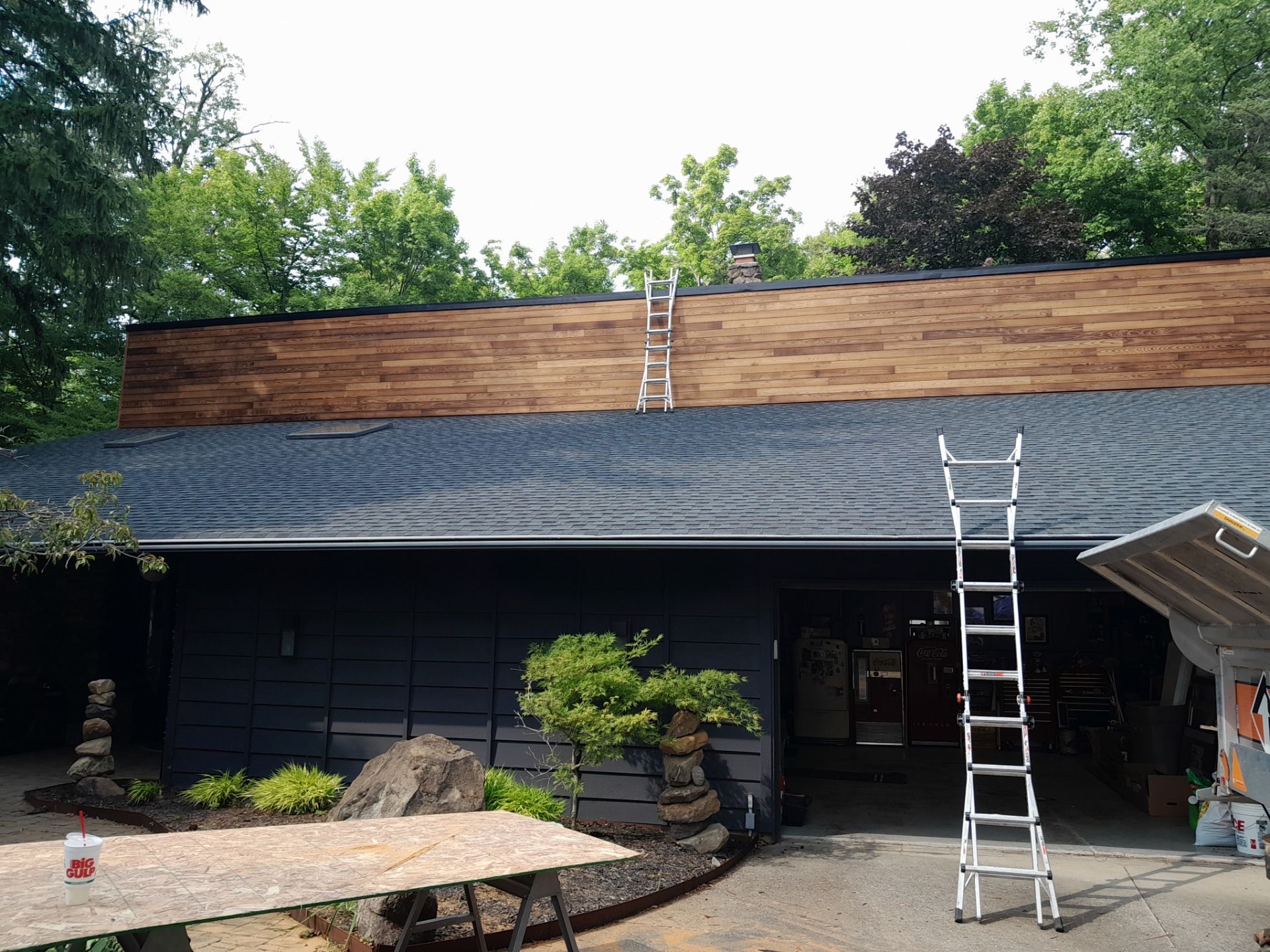 Pally Roofing, Christmas Light Installation in Garrettsville, OH - photo 5