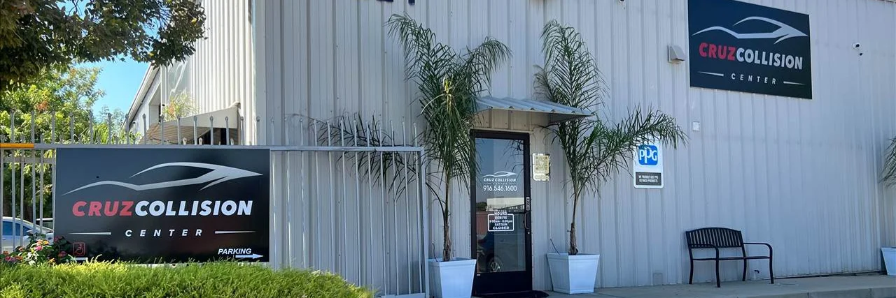 Cruz Collision Center cover photo