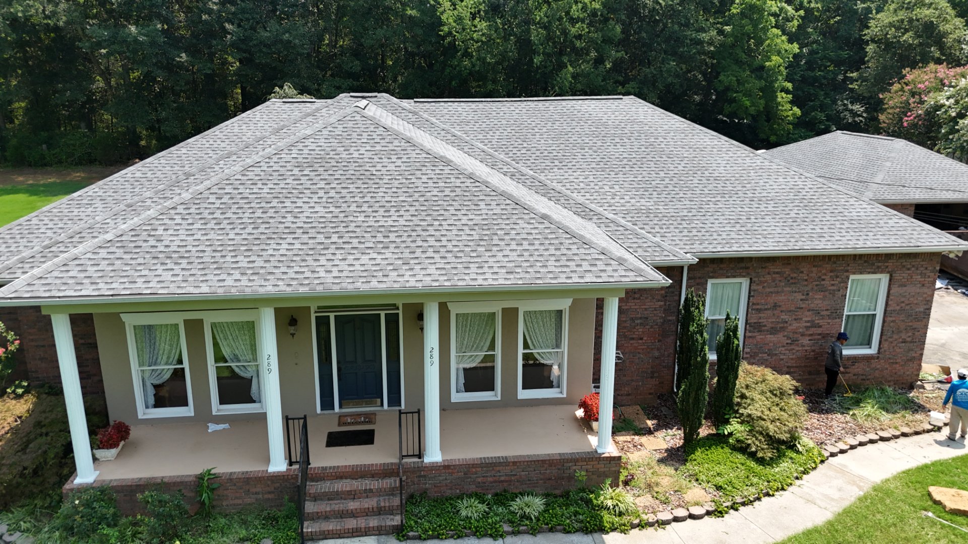 Complete Roofing/Spradlin Construction, Roof Installation or Replacement in Madison , AL - photo 2