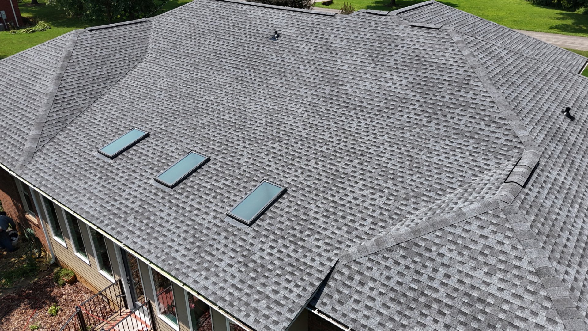 Complete Roofing/Spradlin Construction, Roof Installation or Replacement in Madison , AL - photo 4
