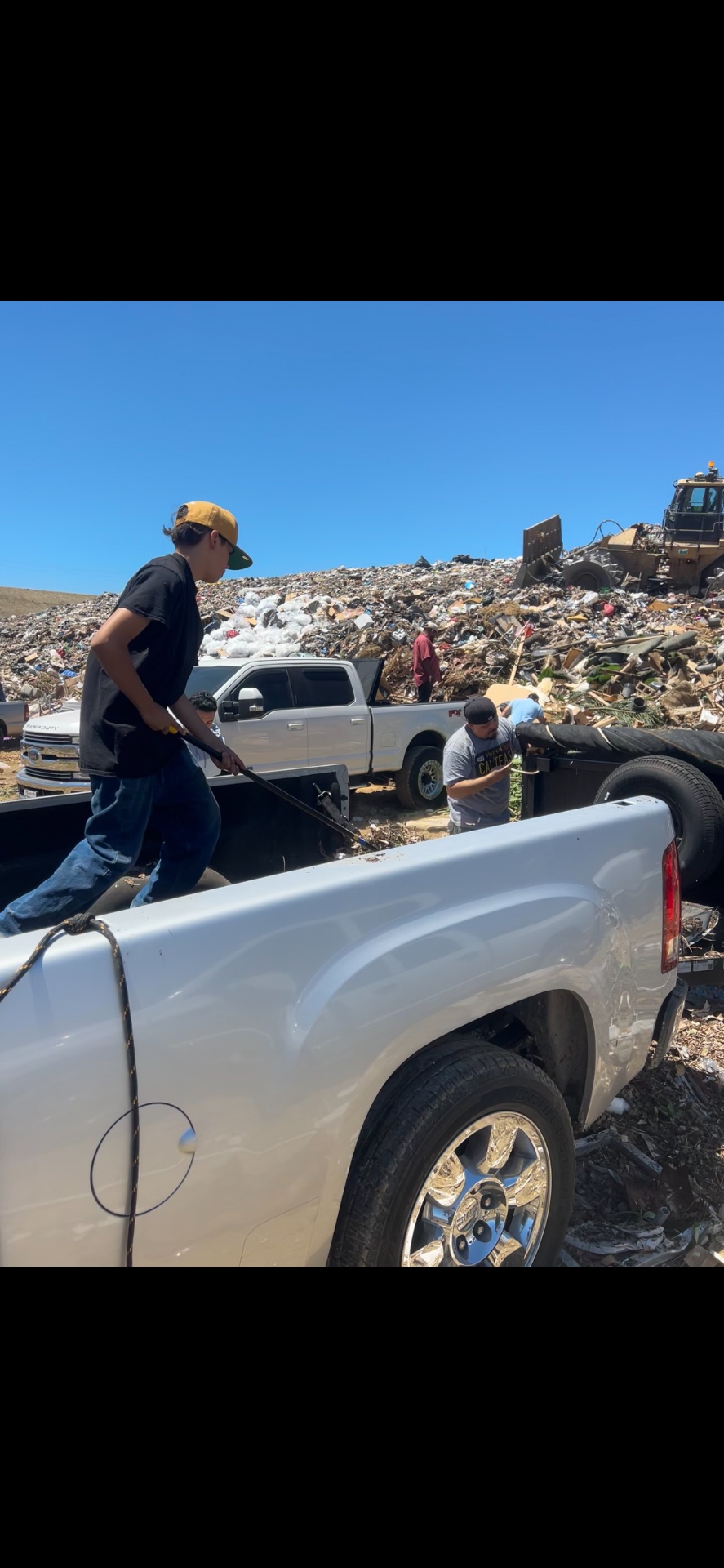 Jonalex junk removal, Residential Junk Removal in Highland, CA - photo 3