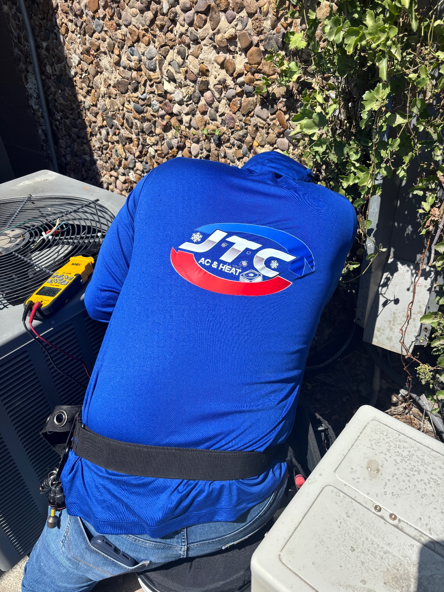 J&T Contracting LLC, Central Air Conditioning Installation or Replacement in San Antonio, TX - photo 1