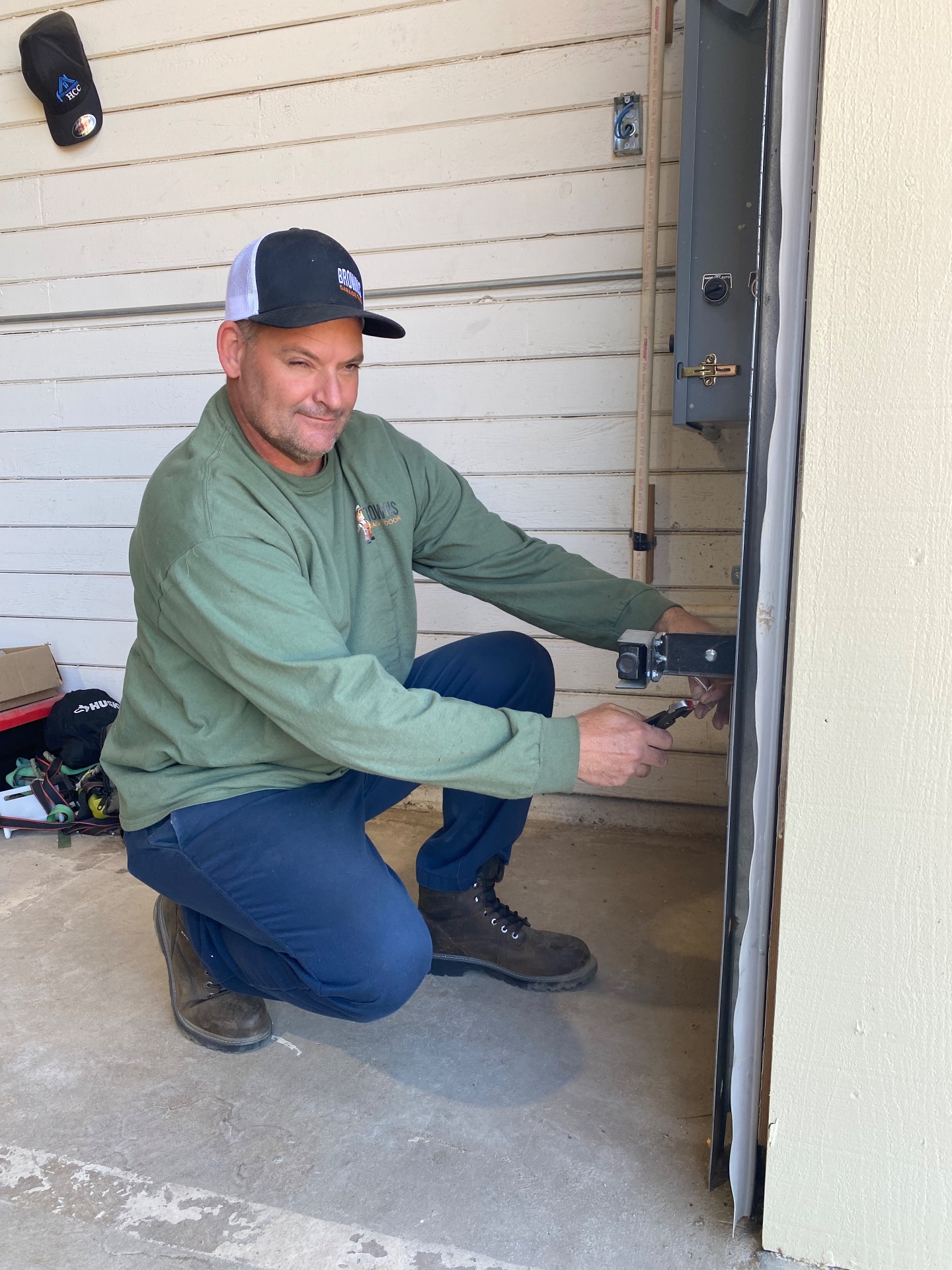 Browns Garage Door, Garage Door Installation or Replacement in Lemoore, CA - photo 4