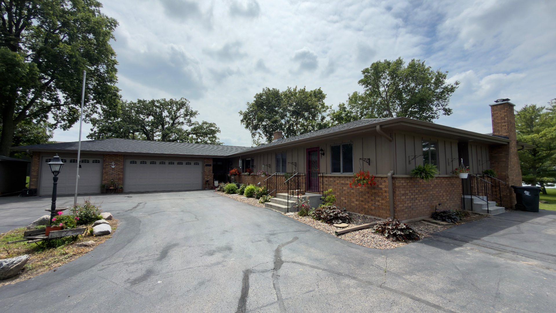 Elite Gutters, Gutter Installation or Replacement in Le Sueur, MN - photo 8